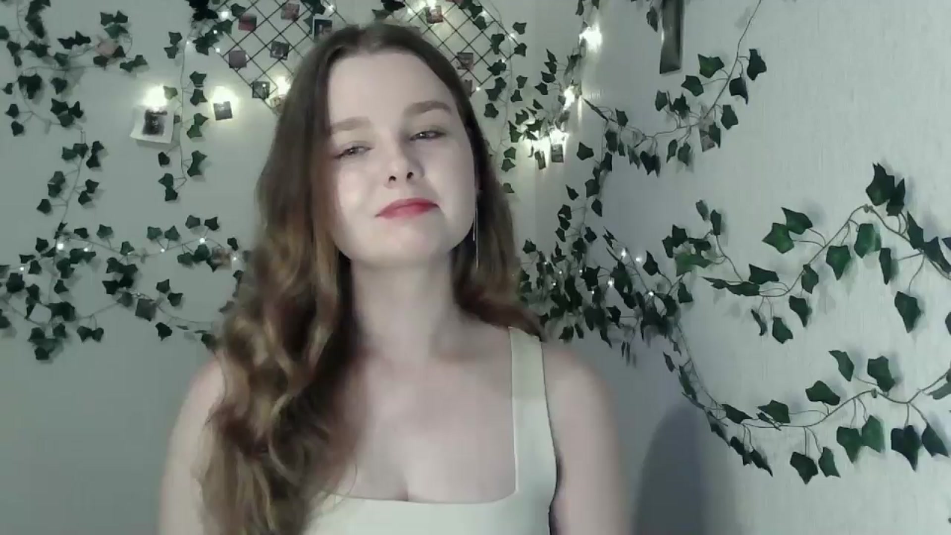 Gallery image thumbnail from New_Lina's myfreecams stream on, 06/15/2024, 18:37 image 14 of 20