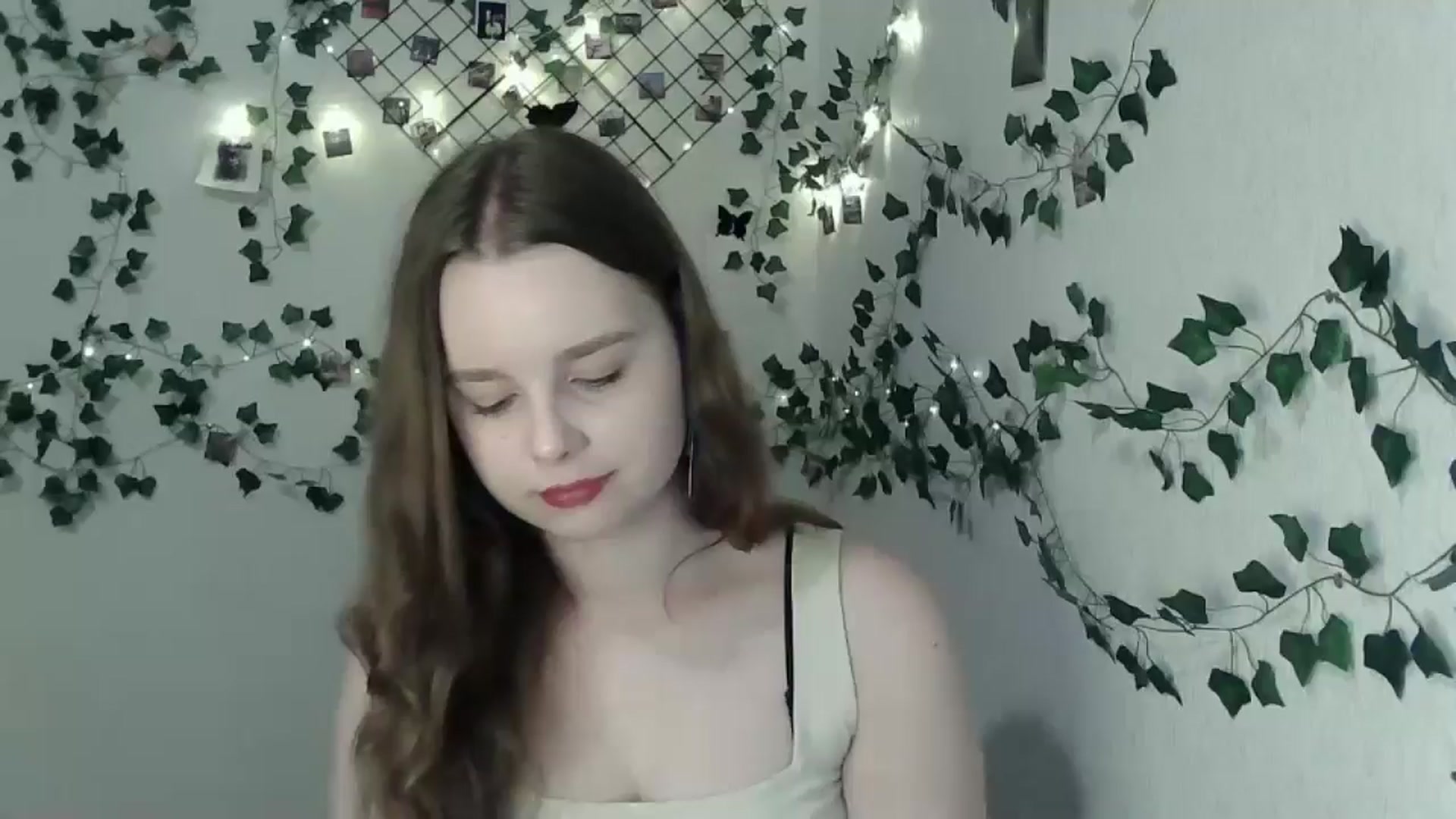 Gallery image thumbnail from New_Lina's myfreecams stream on, 06/15/2024, 19:56 image 9 of 20