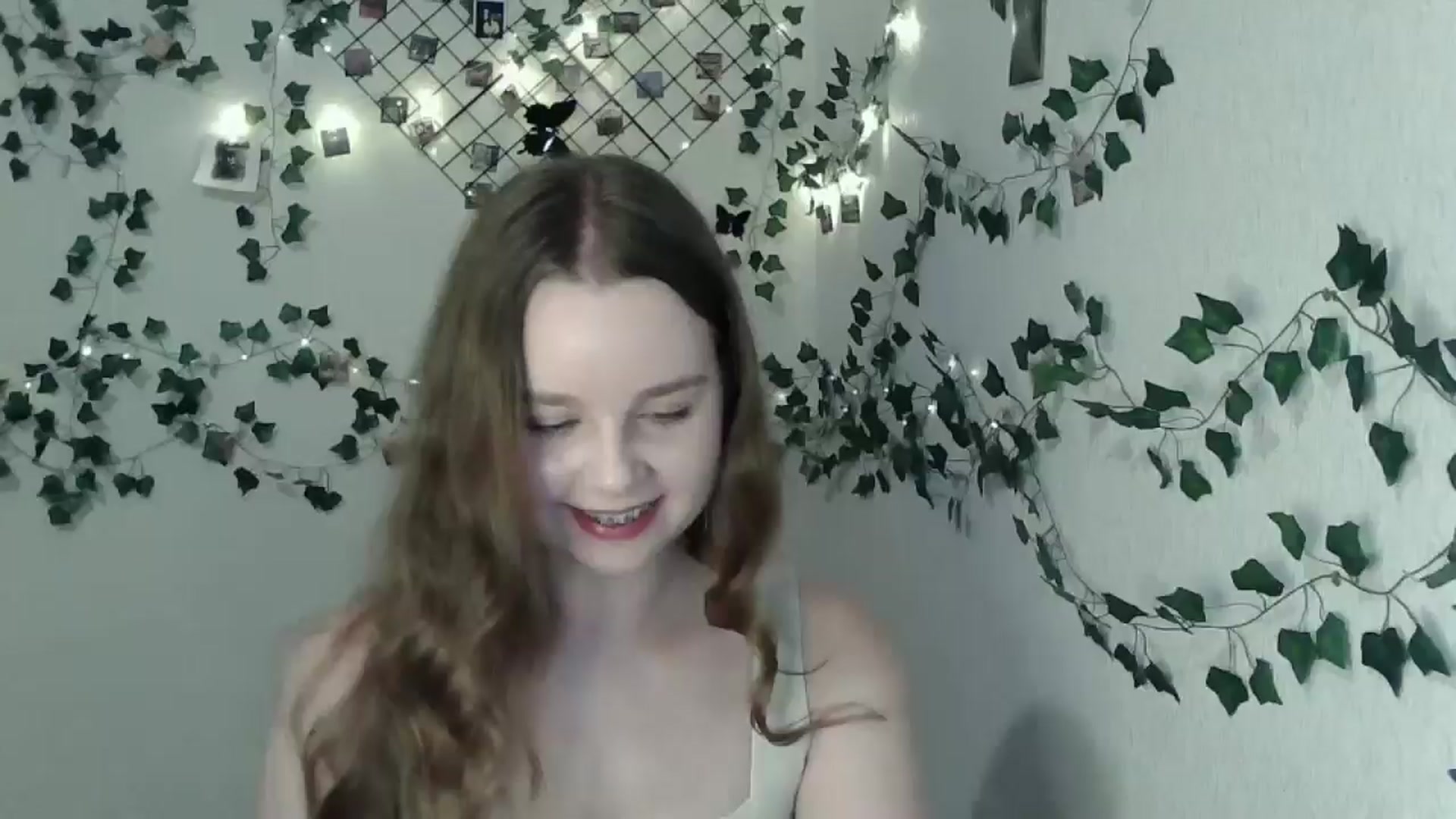 Gallery image thumbnail from New_Lina's myfreecams stream on, 06/15/2024, 19:56 image 14 of 20