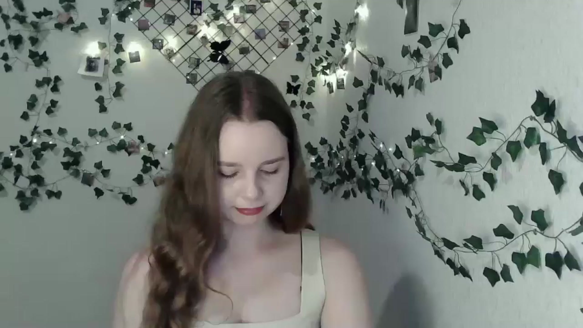 Gallery image thumbnail from New_Lina's myfreecams stream on, 06/15/2024, 19:56 image 19 of 20