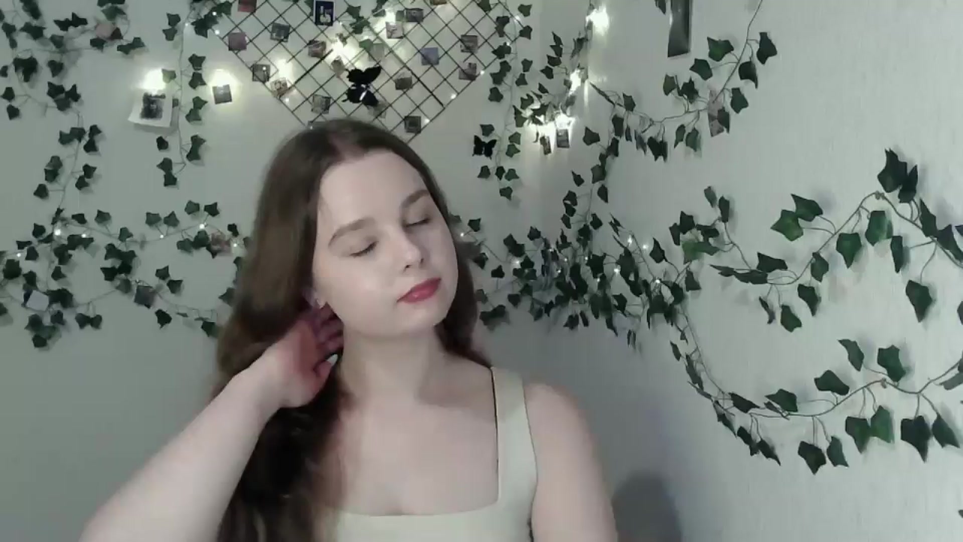 Gallery image thumbnail from New_Lina's myfreecams stream on, 06/15/2024, 19:56 image 18 of 20