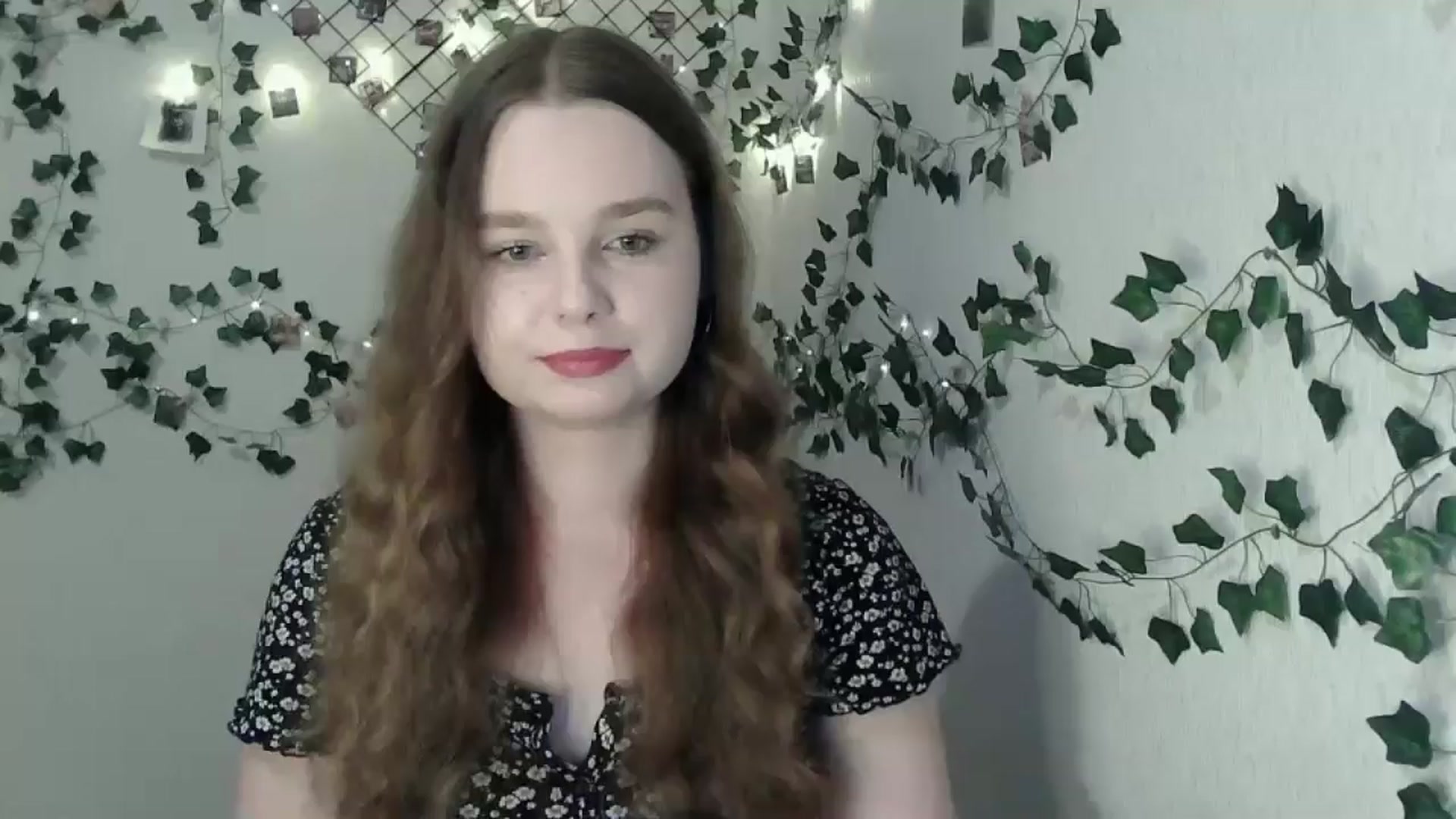 Gallery image thumbnail from New_Lina's myfreecams stream on, 06/21/2024, 20:04 image 16 of 20