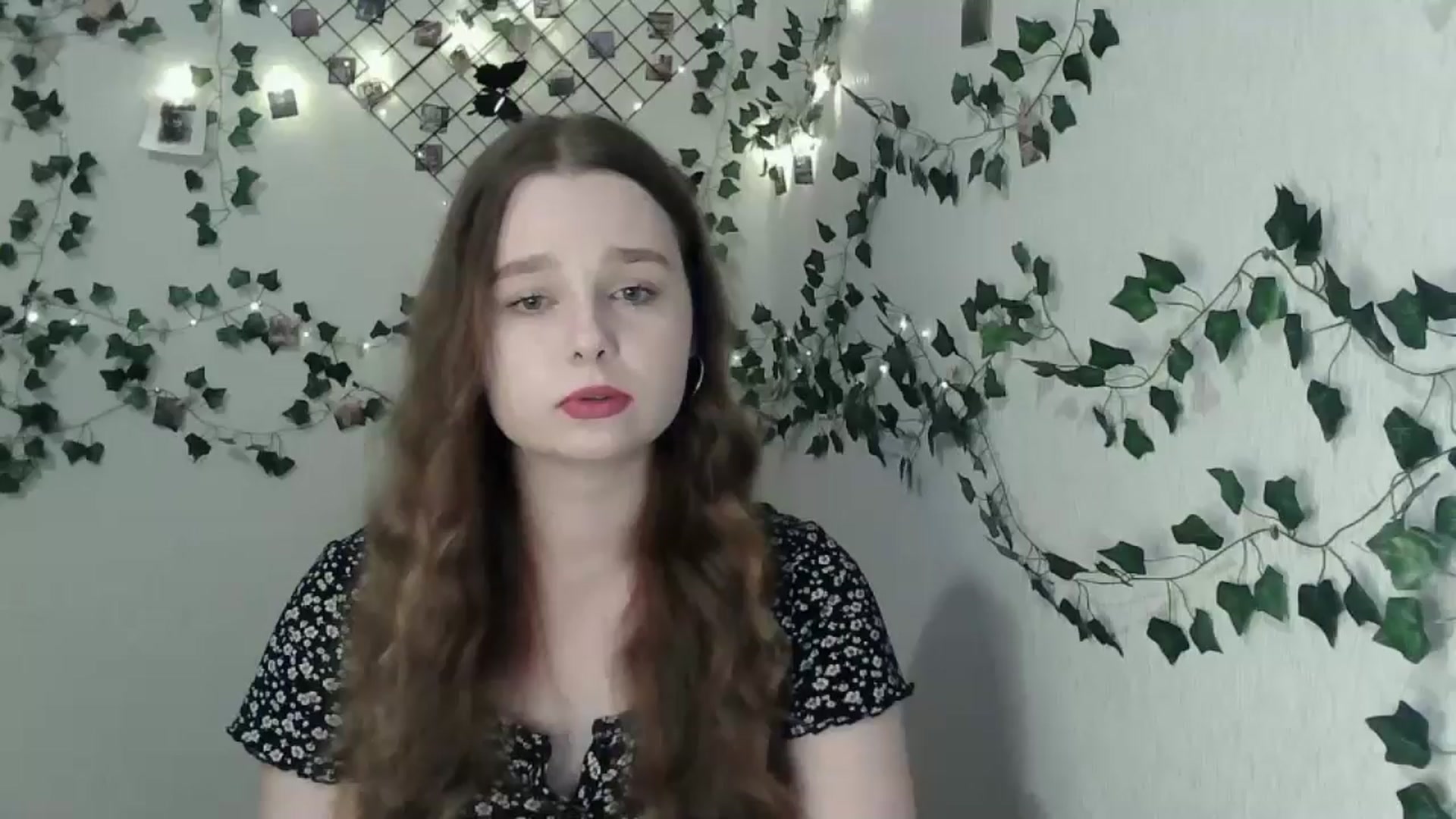 Gallery image thumbnail from New_Lina's myfreecams stream on, 06/21/2024, 20:04 image 10 of 20