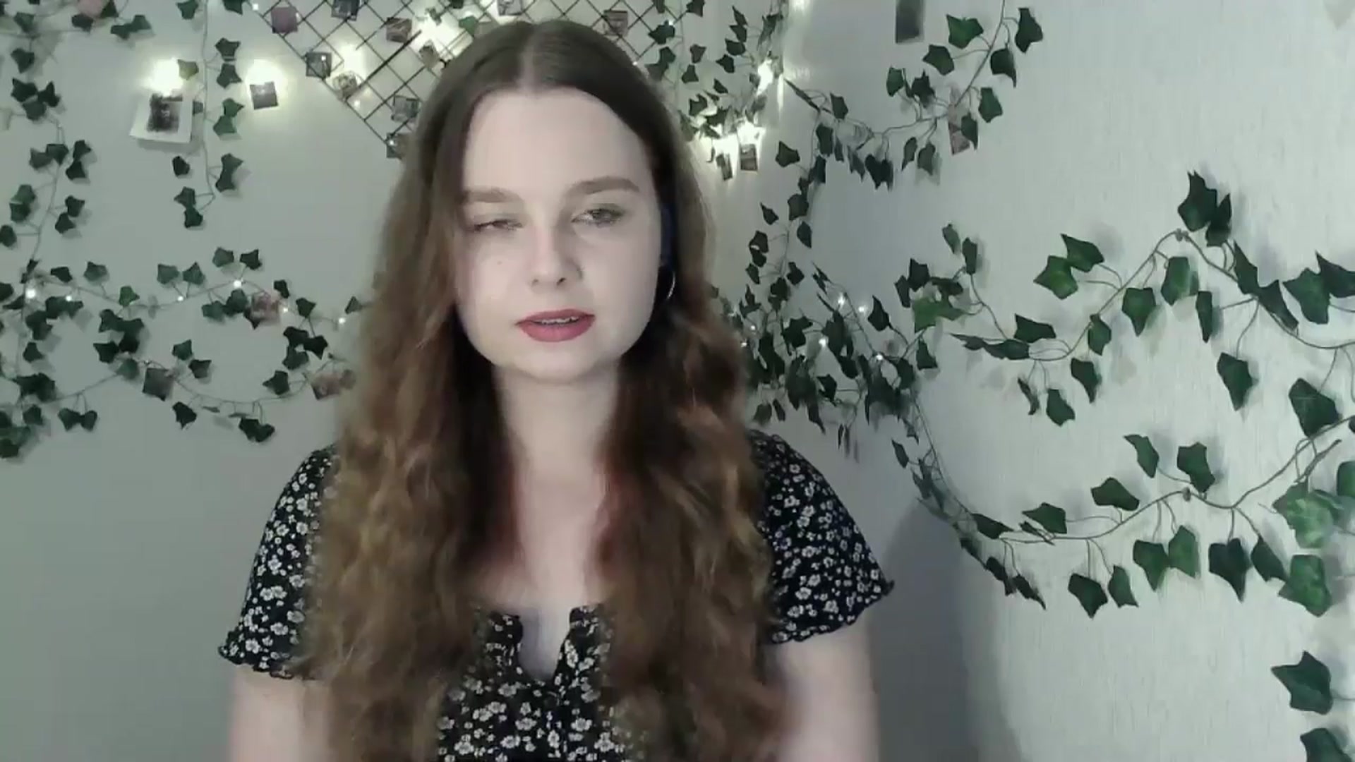 Gallery image thumbnail from New_Lina's myfreecams stream on, 06/21/2024, 20:04 image 15 of 20