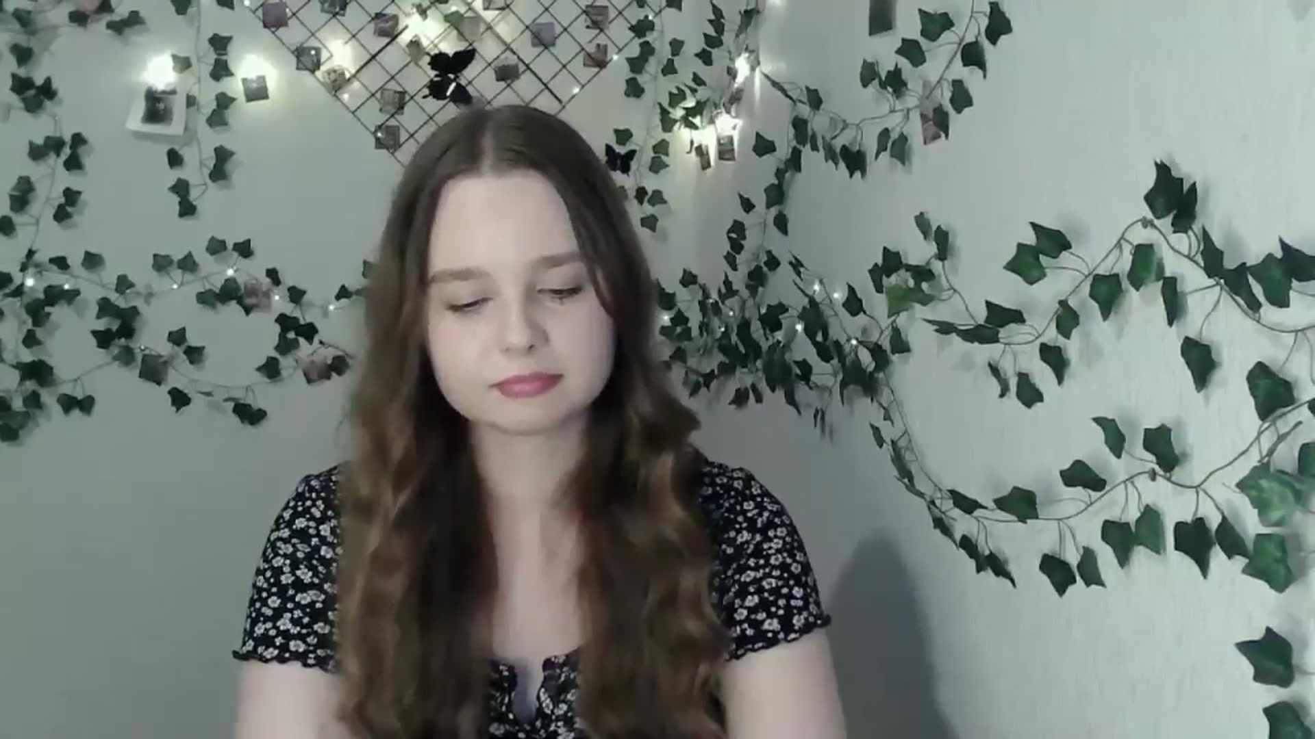 Gallery image thumbnail from New_Lina's myfreecams stream on, 06/21/2024, 21:06 image 10 of 20