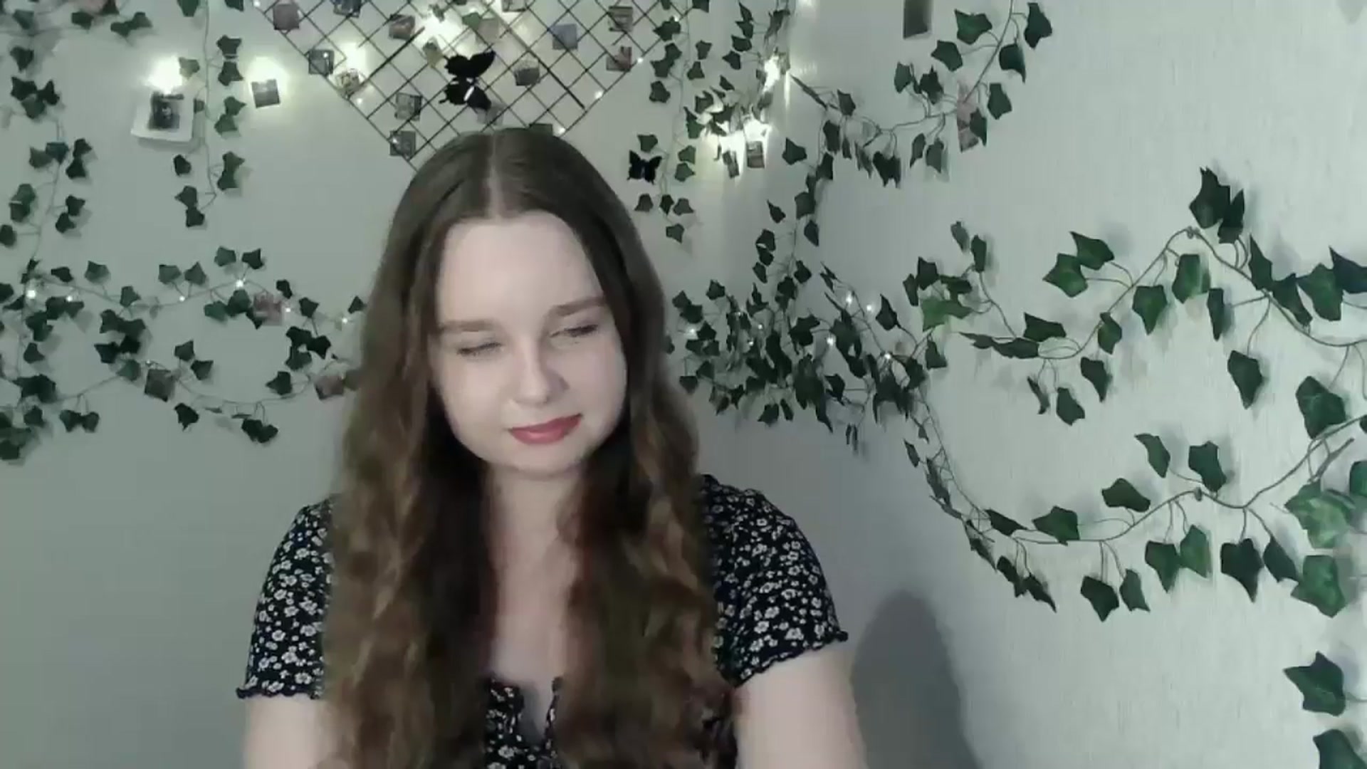 Gallery image thumbnail from New_Lina's myfreecams stream on, 06/21/2024, 21:06 image 2 of 20