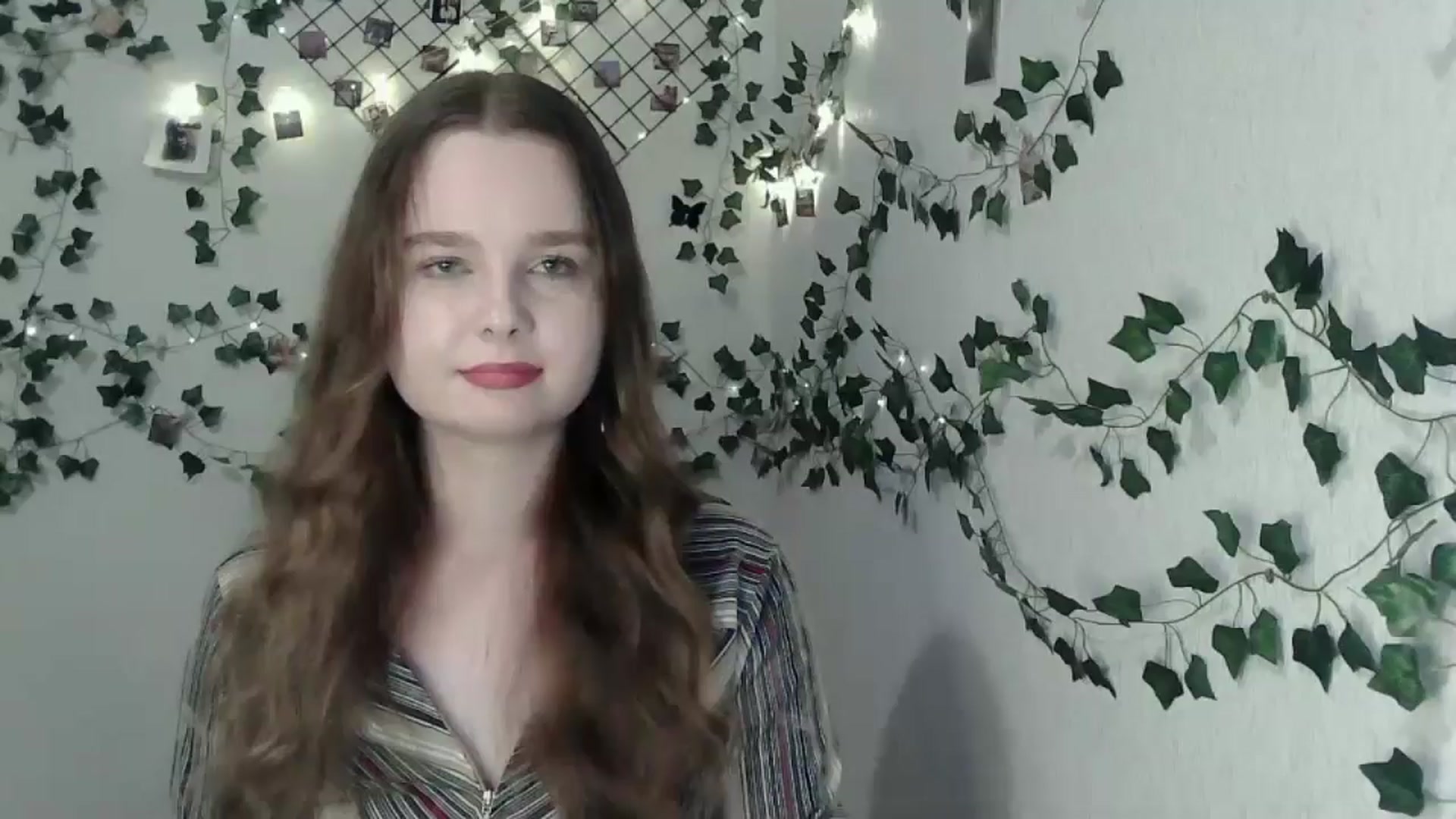 Gallery image thumbnail from New_Lina's myfreecams stream on, 06/22/2024, 22:20 image 3 of 20