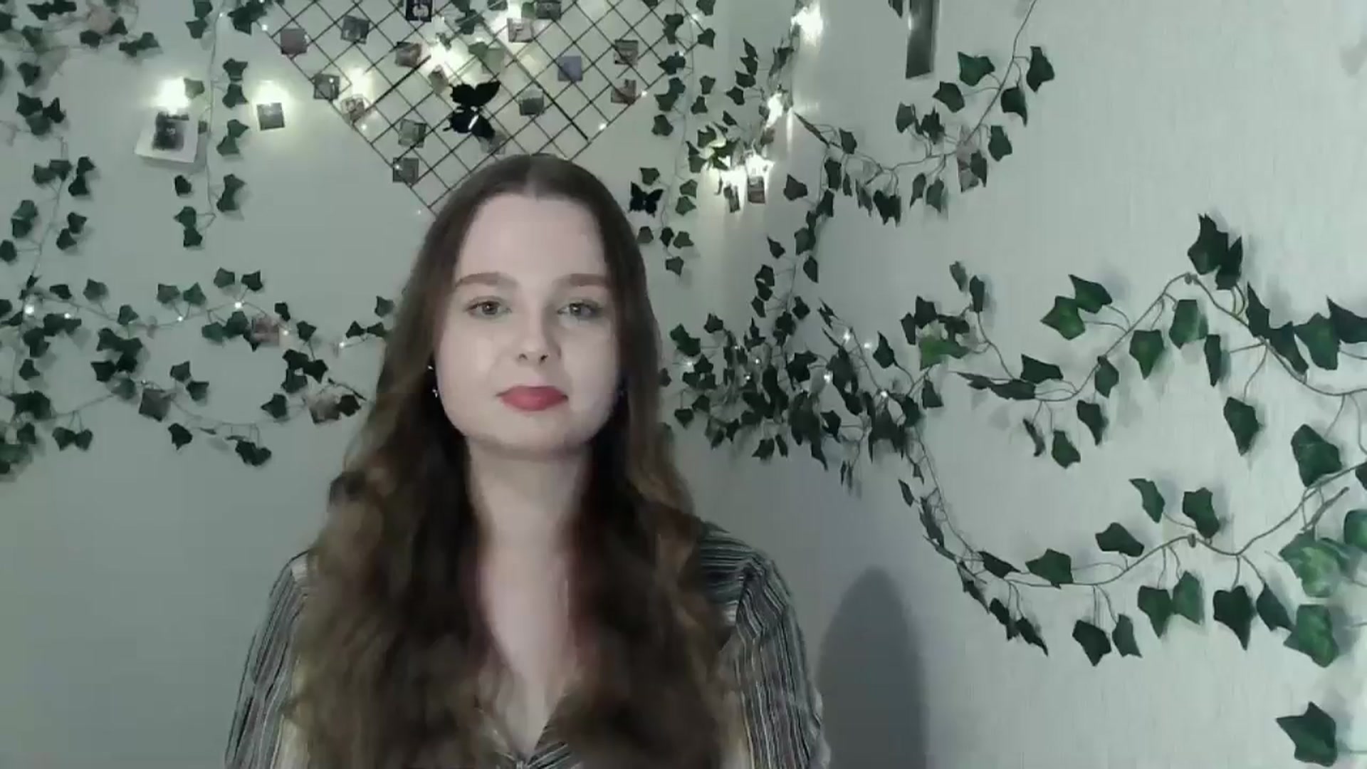 Gallery image thumbnail from New_Lina's myfreecams stream on, 06/22/2024, 22:20 image 9 of 20