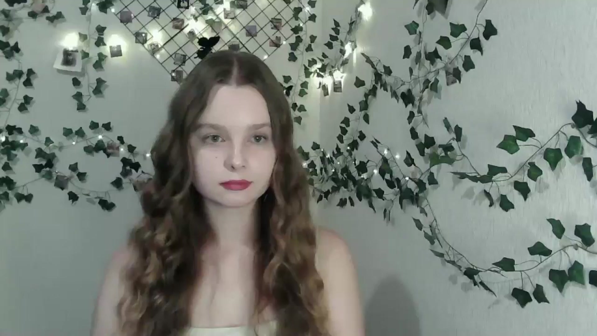 Gallery image thumbnail from New_Lina's myfreecams stream on, 08/11/2024, 17:26 image 2 of 20