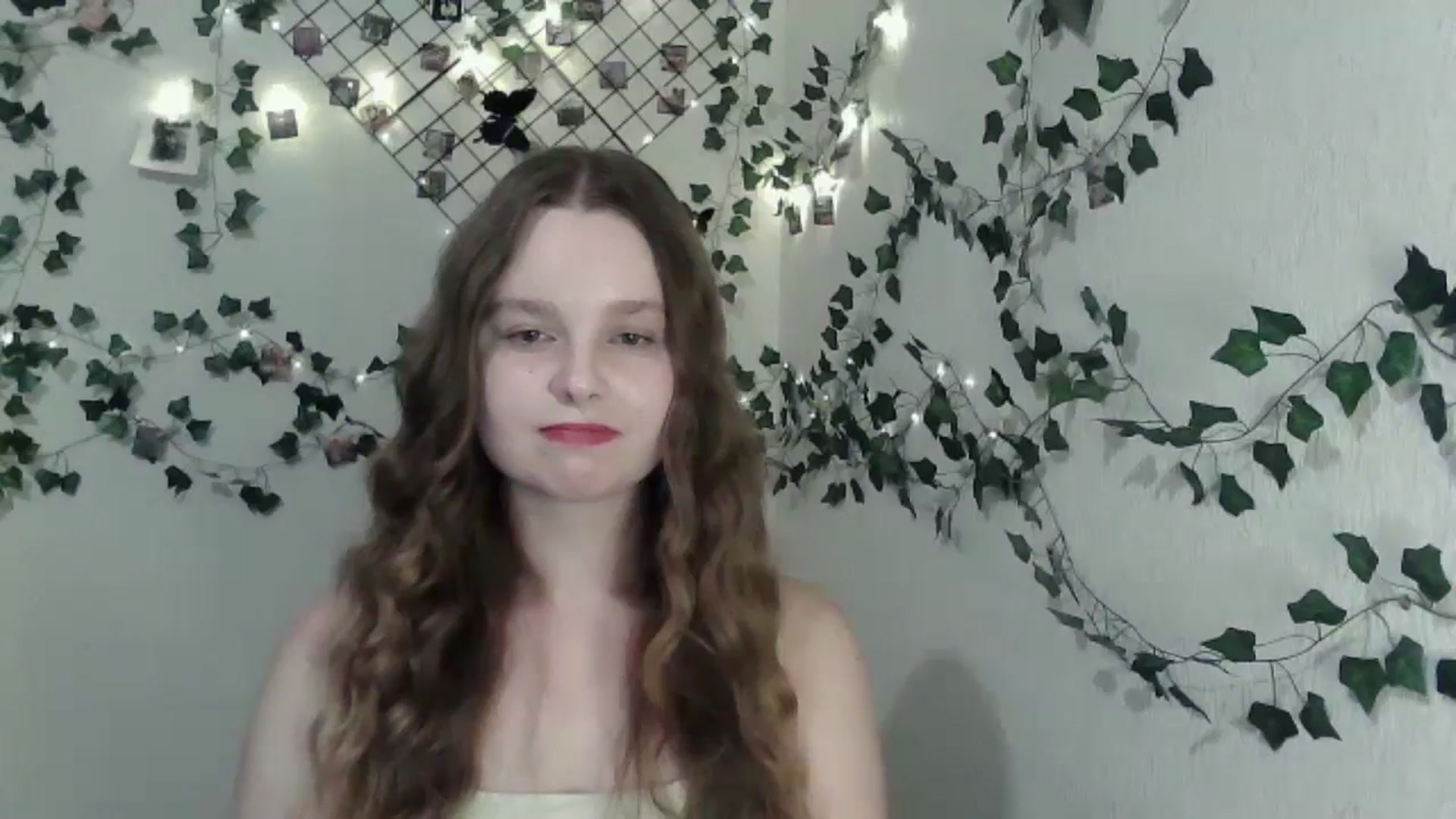 Gallery image thumbnail from New_Lina's myfreecams stream on, 08/11/2024, 17:26 image 8 of 20