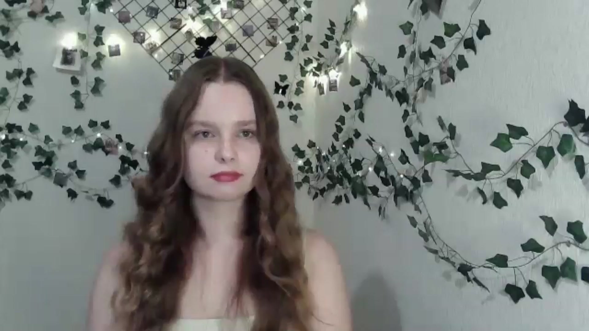 Gallery image thumbnail from New_Lina's myfreecams stream on, 08/11/2024, 17:26 image 18 of 20