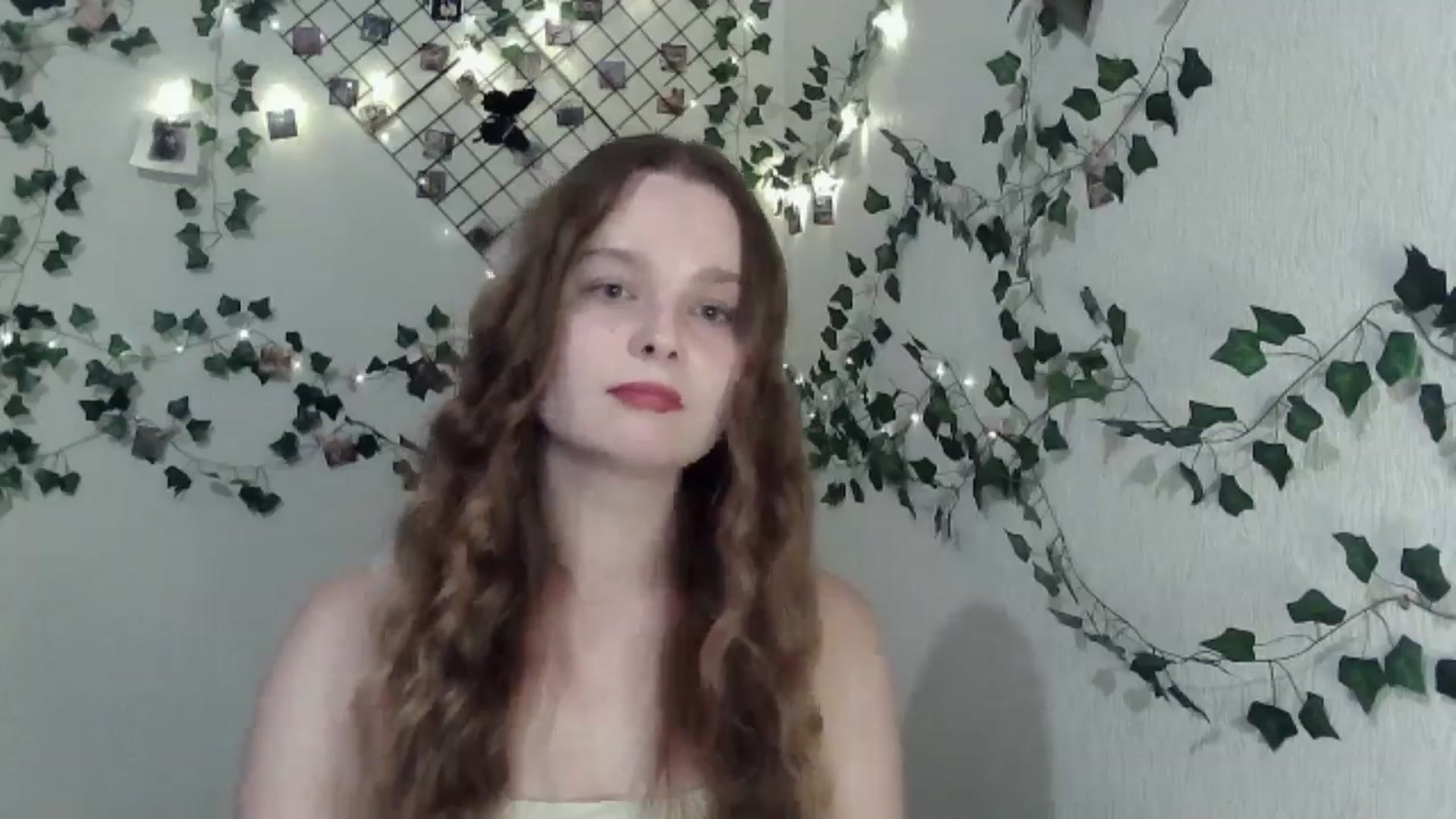 Gallery image thumbnail from New_Lina's myfreecams stream on, 08/11/2024, 17:26 image 3 of 20