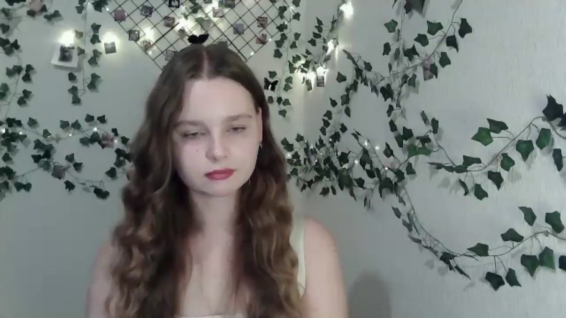 Gallery image thumbnail from New_Lina's myfreecams stream on, 08/11/2024, 18:02 image 19 of 20