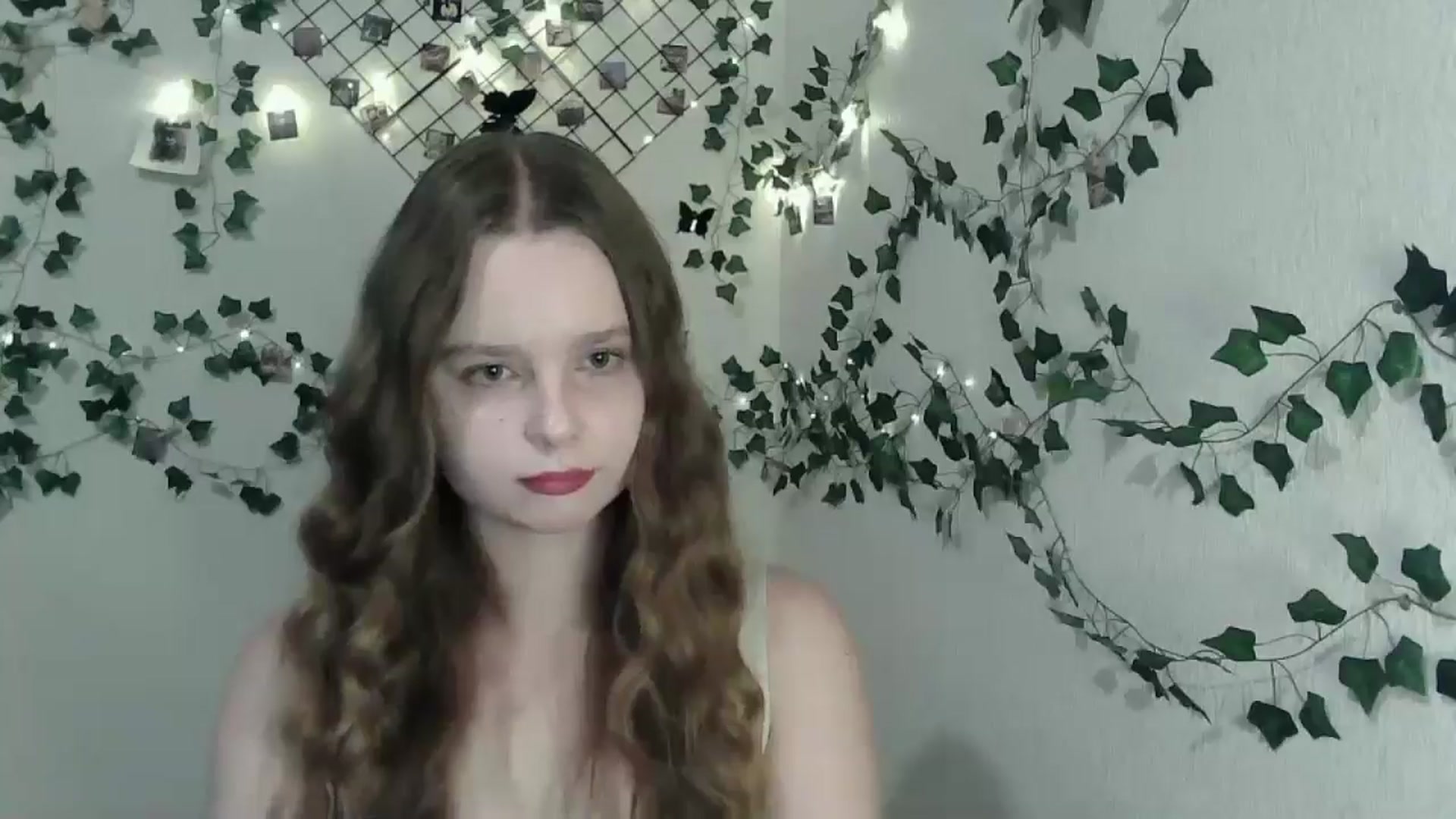 Gallery image thumbnail from New_Lina's myfreecams stream on, 08/11/2024, 18:02 image 4 of 20