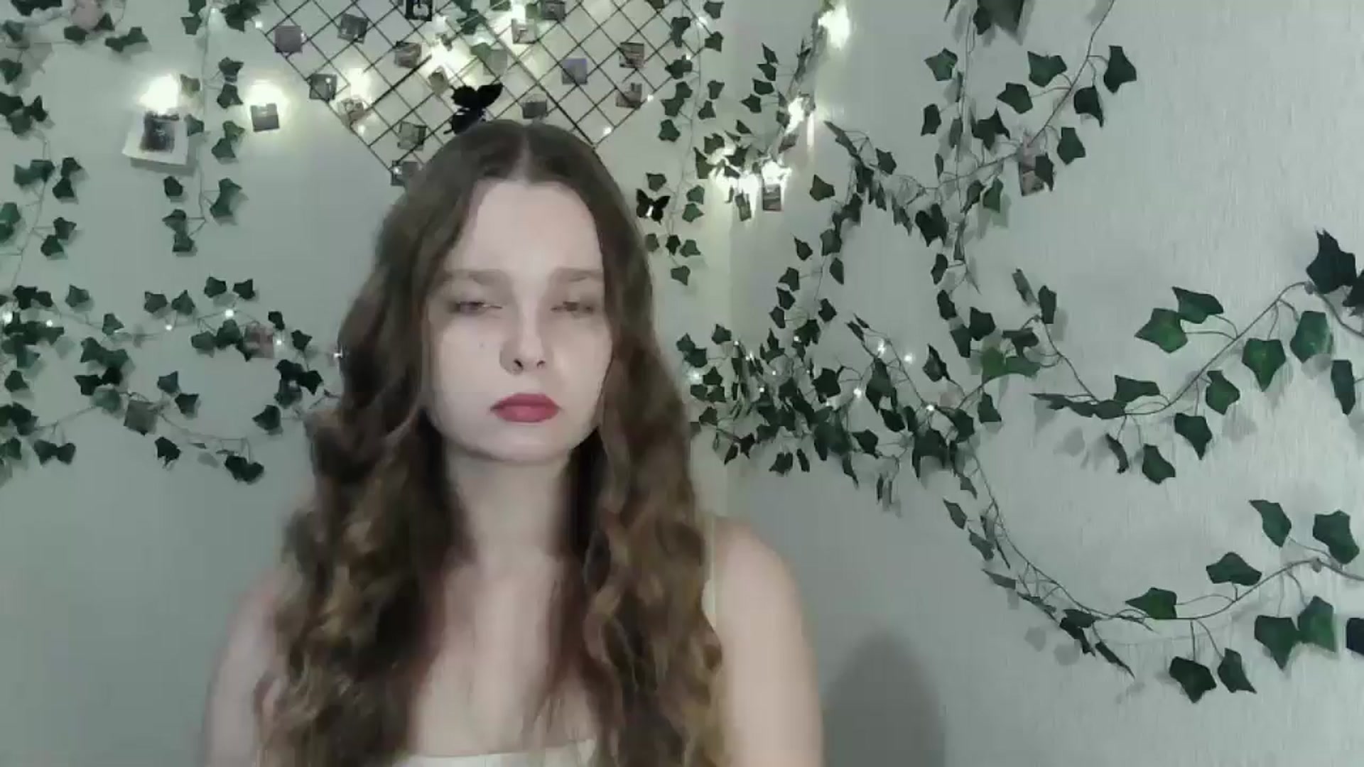 Gallery image thumbnail from New_Lina's myfreecams stream on, 08/11/2024, 18:02 image 3 of 20