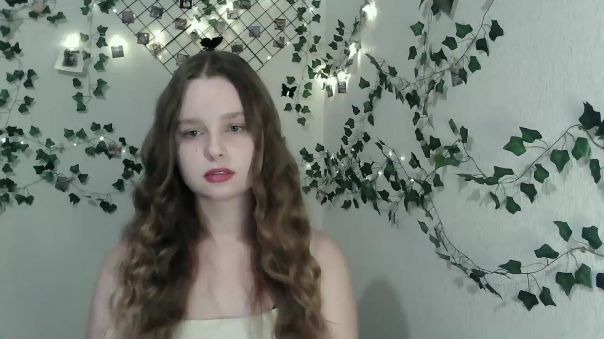 Gallery image thumbnail from New_Lina's myfreecams stream on, 08/11/2024, 18:02 image 8 of 20
