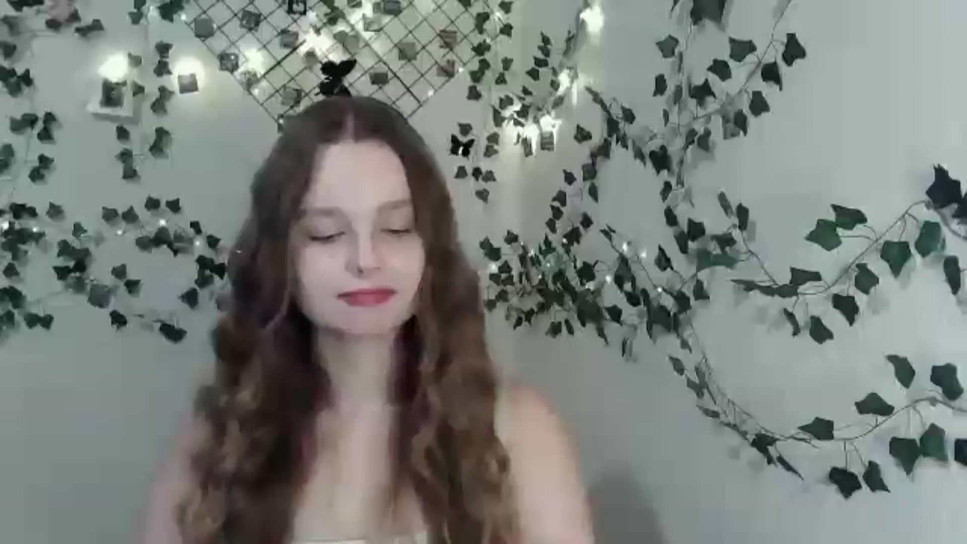 Gallery image thumbnail from New_Lina's myfreecams stream on, 08/11/2024, 18:02 image 2 of 20
