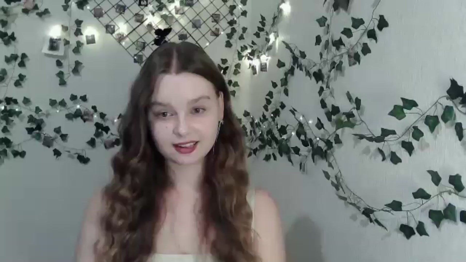 Gallery image thumbnail from New_Lina's myfreecams stream on, 08/11/2024, 18:02 image 20 of 20
