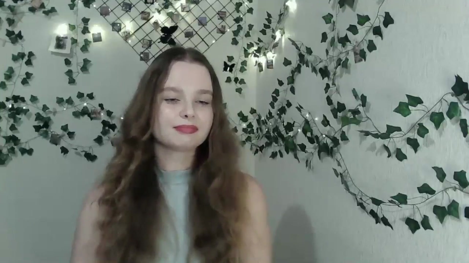 Gallery image thumbnail from New_Lina's myfreecams stream on, 08/12/2024, 21:10 image 5 of 20