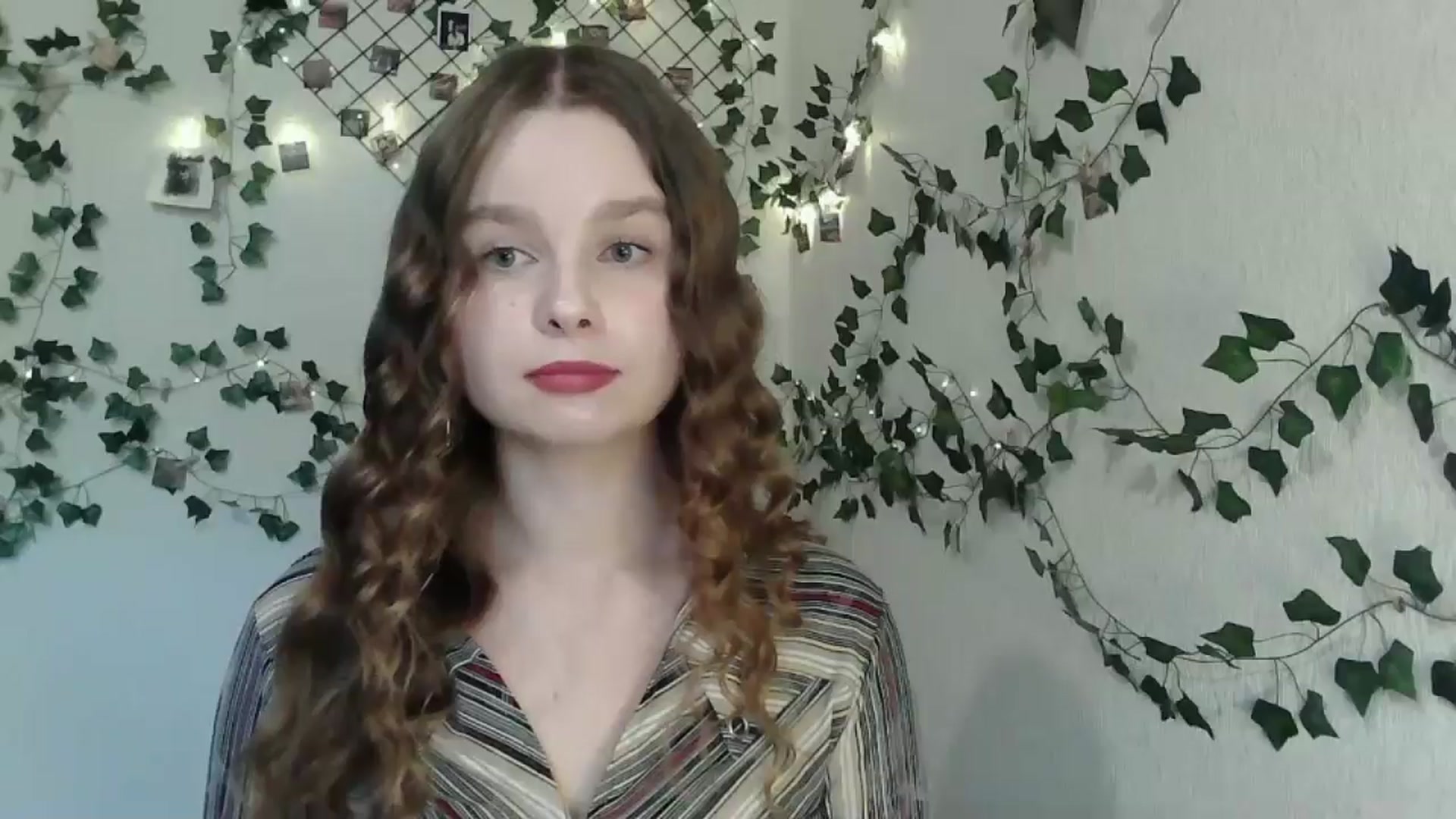 Gallery image thumbnail from New_Lina's myfreecams stream on, 08/14/2024, 10:33 image 19 of 20