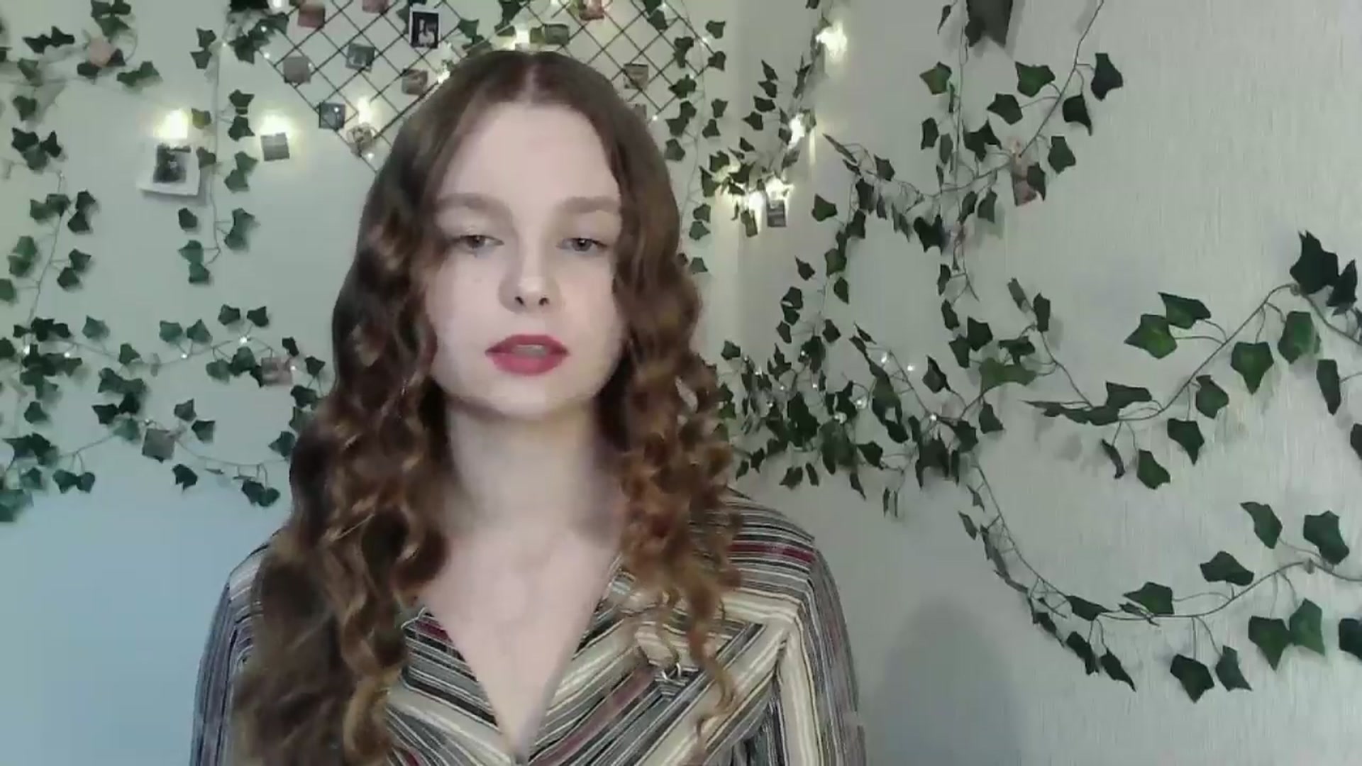 Gallery image thumbnail from New_Lina's myfreecams stream on, 08/14/2024, 10:33 image 10 of 20
