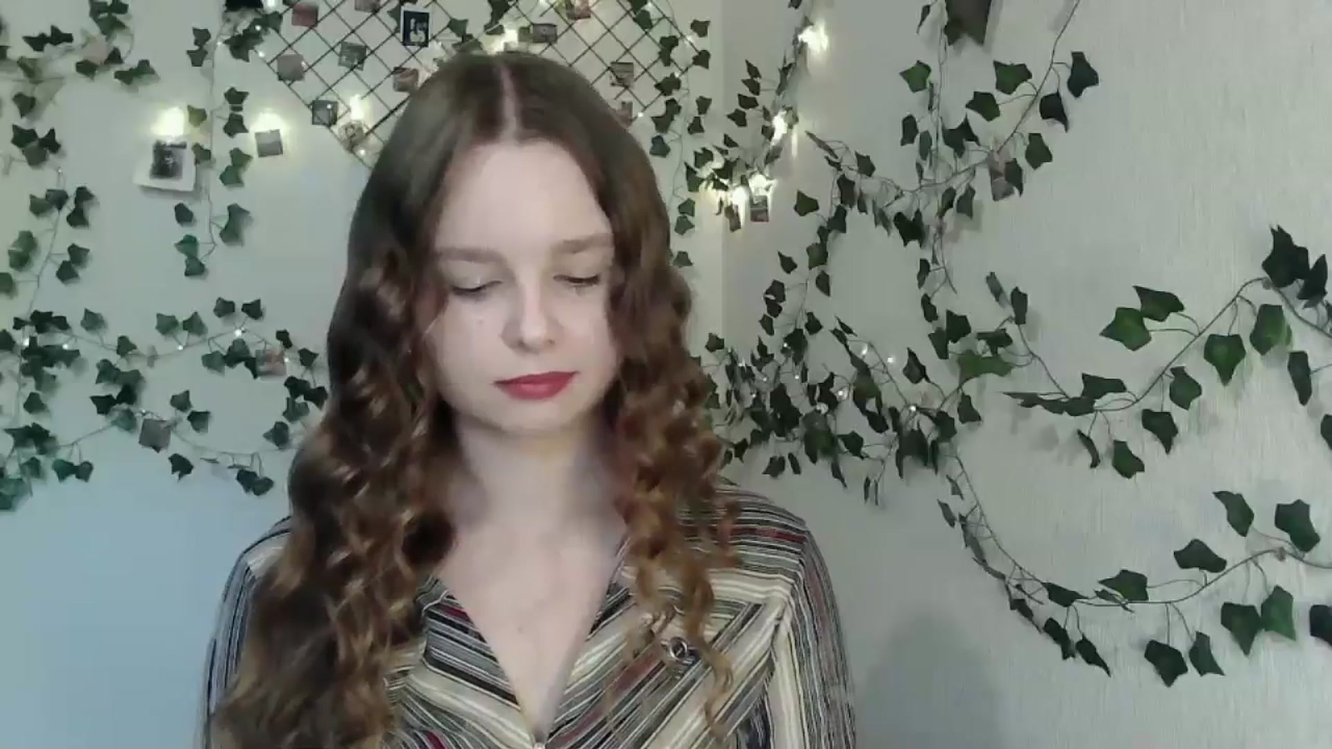 Gallery image thumbnail from New_Lina's myfreecams stream on, 08/14/2024, 10:33 image 16 of 20