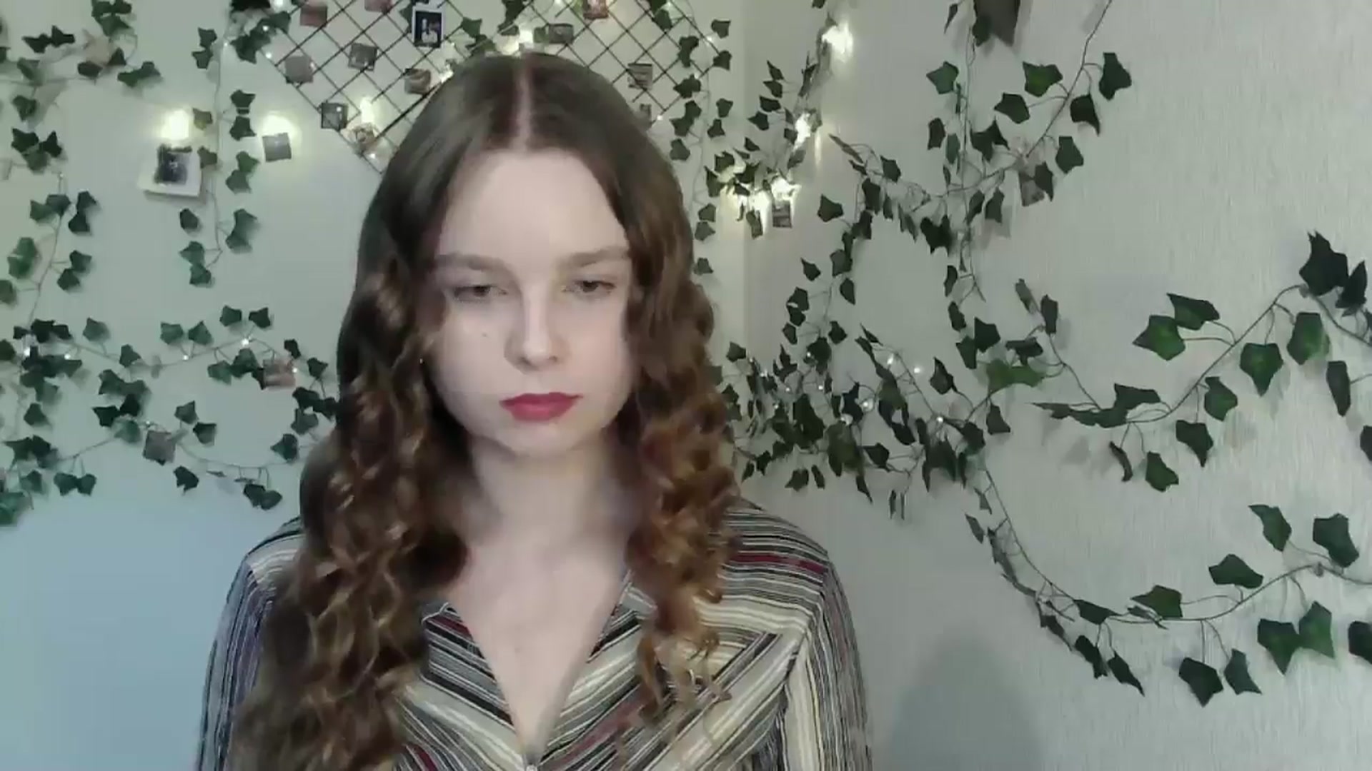 Gallery image thumbnail from New_Lina's myfreecams stream on, 08/14/2024, 10:33 image 12 of 20