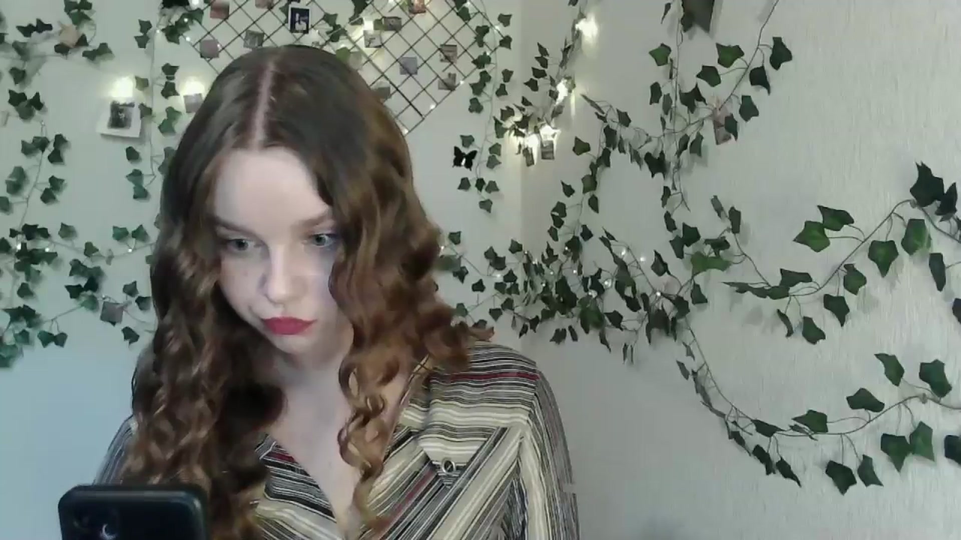 Gallery image thumbnail from New_Lina's myfreecams stream on, 08/14/2024, 10:33 image 6 of 20