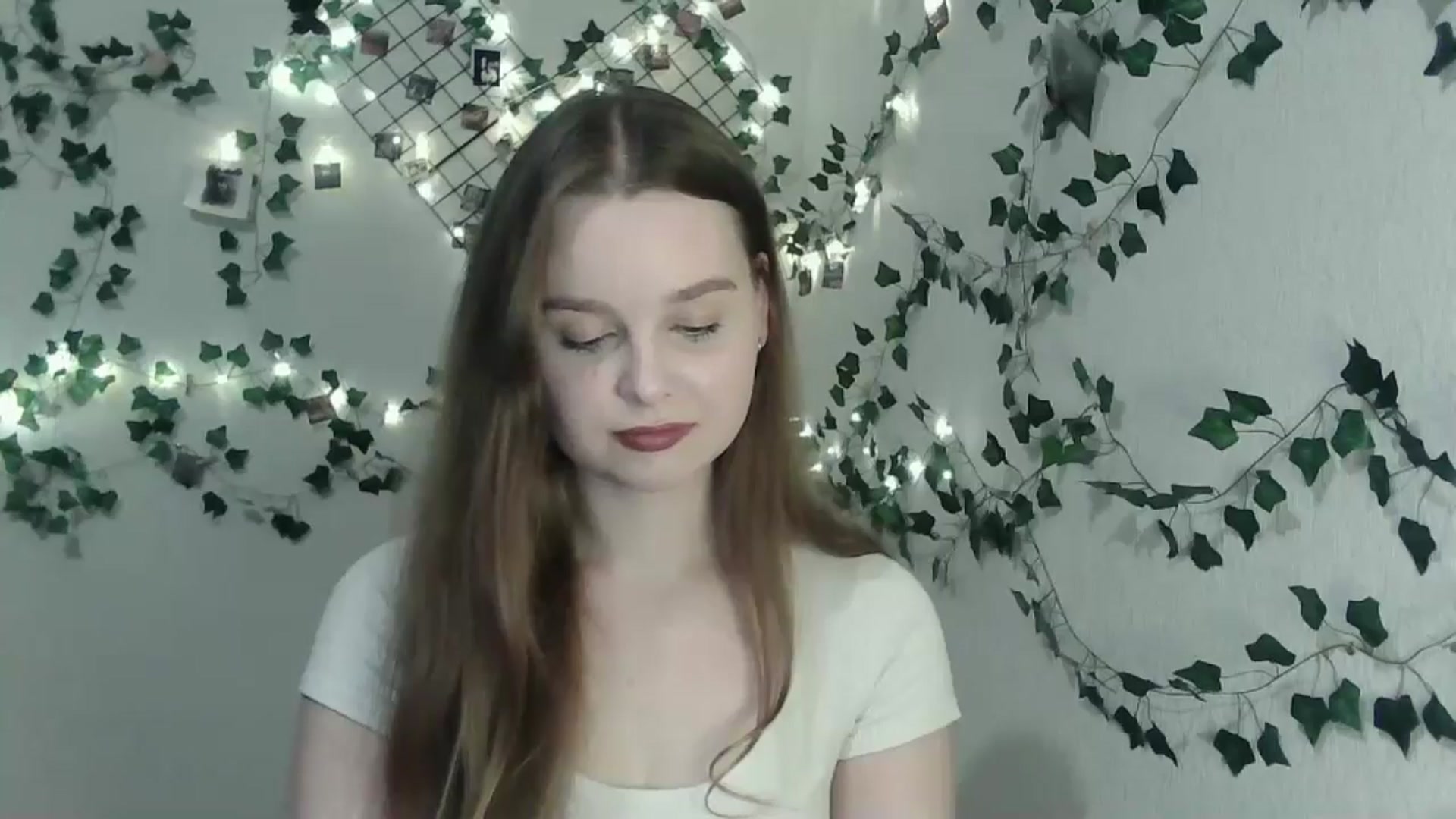 Gallery image thumbnail from New_Lina's myfreecams stream on, 01/28/2025, 22:37 image 2 of 20