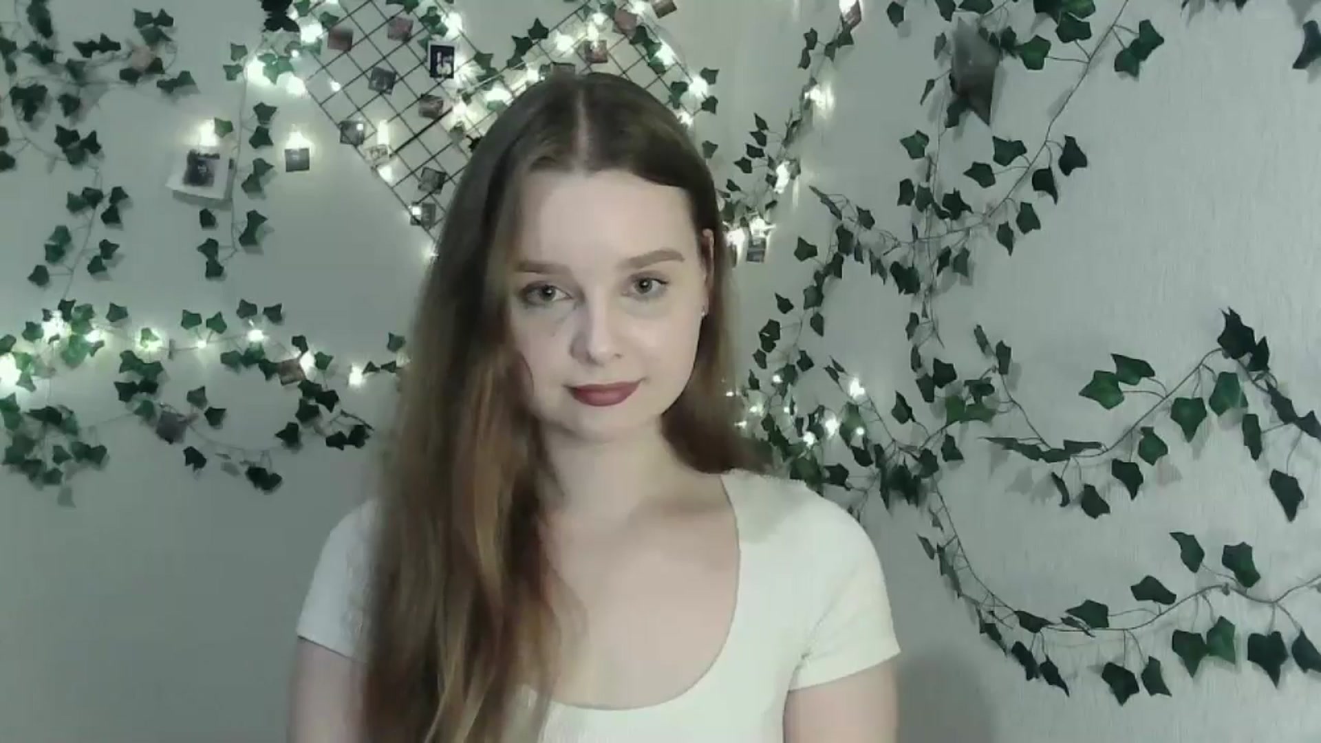Gallery image thumbnail from New_Lina's myfreecams stream on, 01/28/2025, 22:37 image 15 of 20
