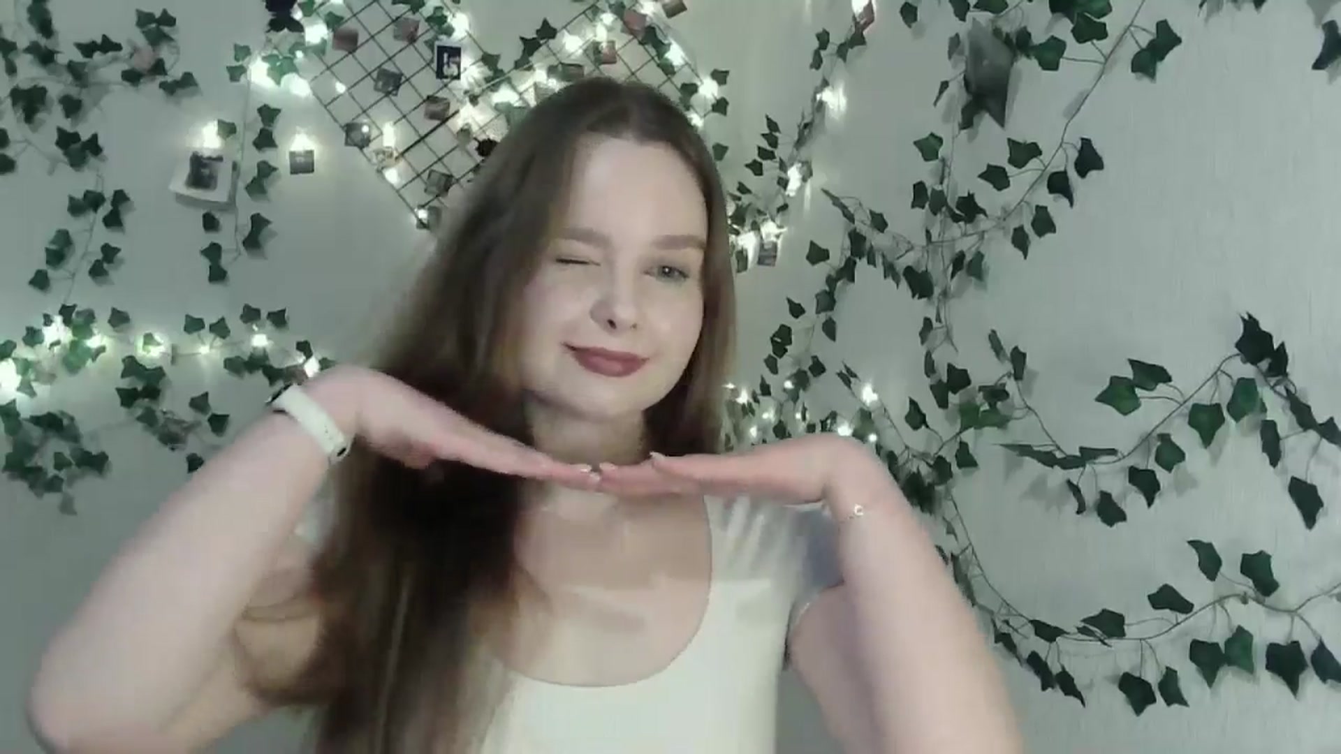 Gallery image thumbnail from New_Lina's myfreecams stream on, 01/28/2025, 22:37 image 9 of 20