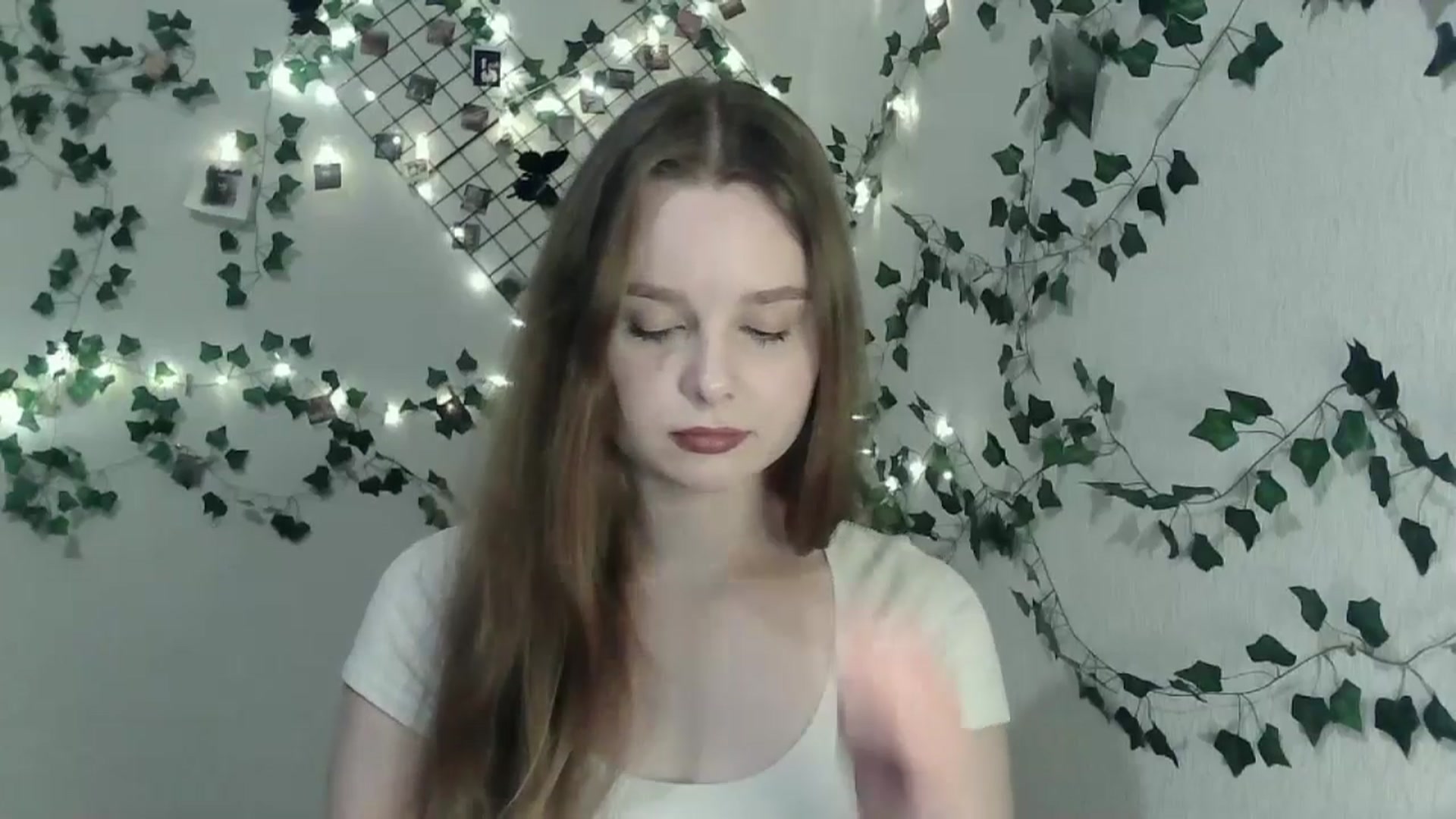 Gallery image thumbnail from New_Lina's myfreecams stream on, 01/28/2025, 22:37 image 11 of 20