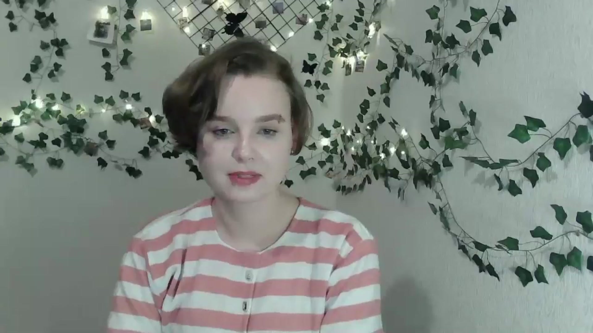 Gallery image thumbnail from New_Lina's myfreecams stream on, 03/20/2025, 21:31 image 16 of 20