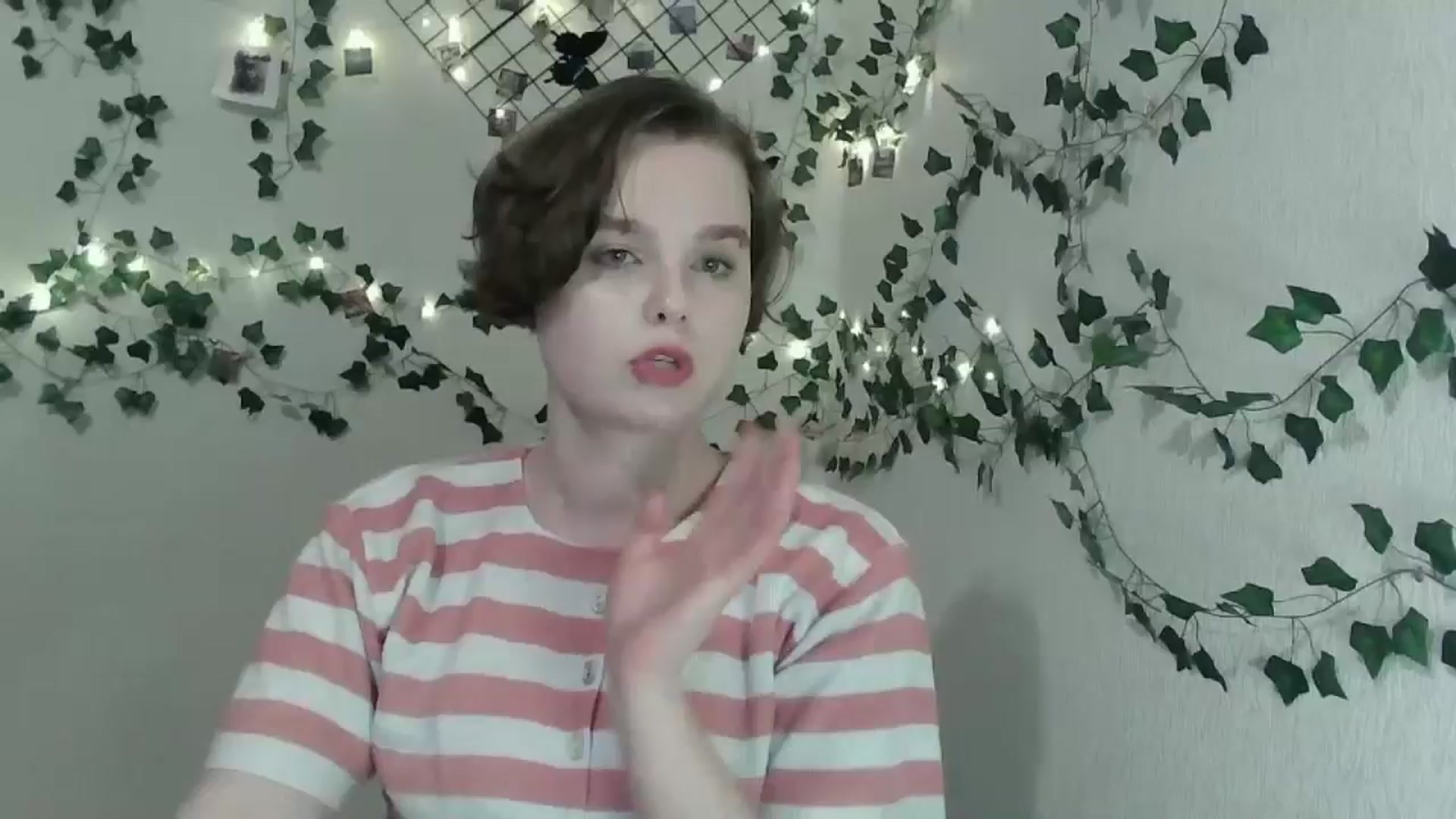 Gallery image thumbnail from New_Lina's myfreecams stream on, 03/20/2025, 21:31 image 12 of 20