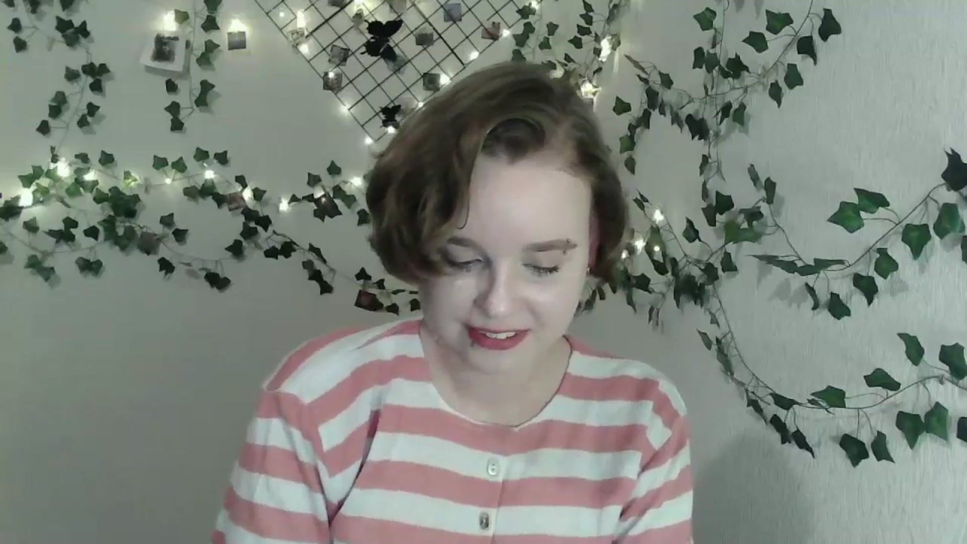 Gallery image thumbnail from New_Lina's myfreecams stream on, 03/20/2025, 21:31 image 8 of 20