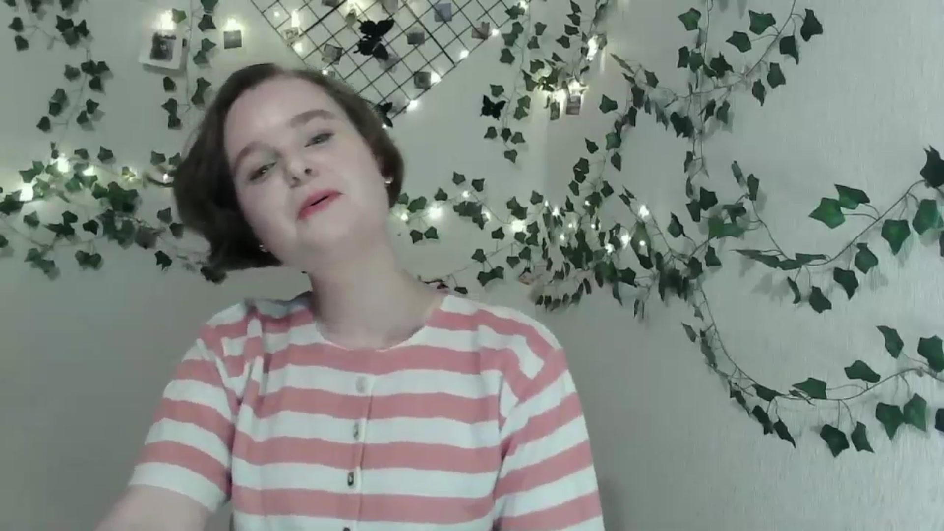 Gallery image thumbnail from New_Lina's myfreecams stream on, 03/20/2025, 21:31 image 11 of 20