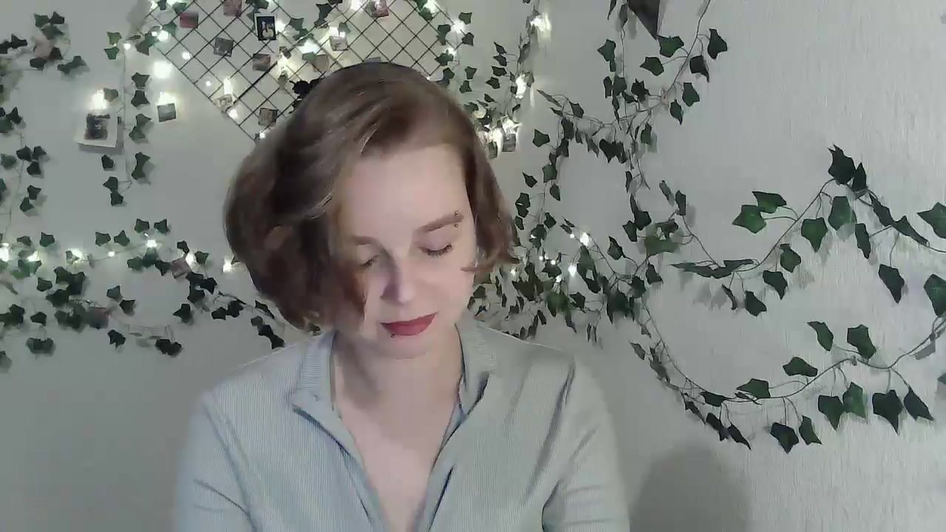Gallery image thumbnail from New_Lina's myfreecams stream on, 04/17/2025, 20:59 image 11 of 20