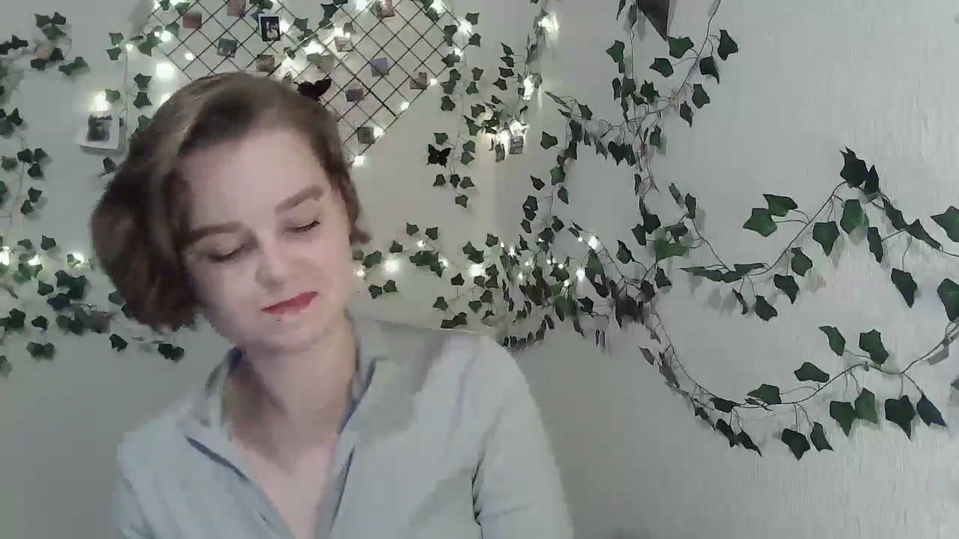 Gallery image thumbnail from New_Lina's myfreecams stream on, 04/17/2025, 20:59 image 14 of 20