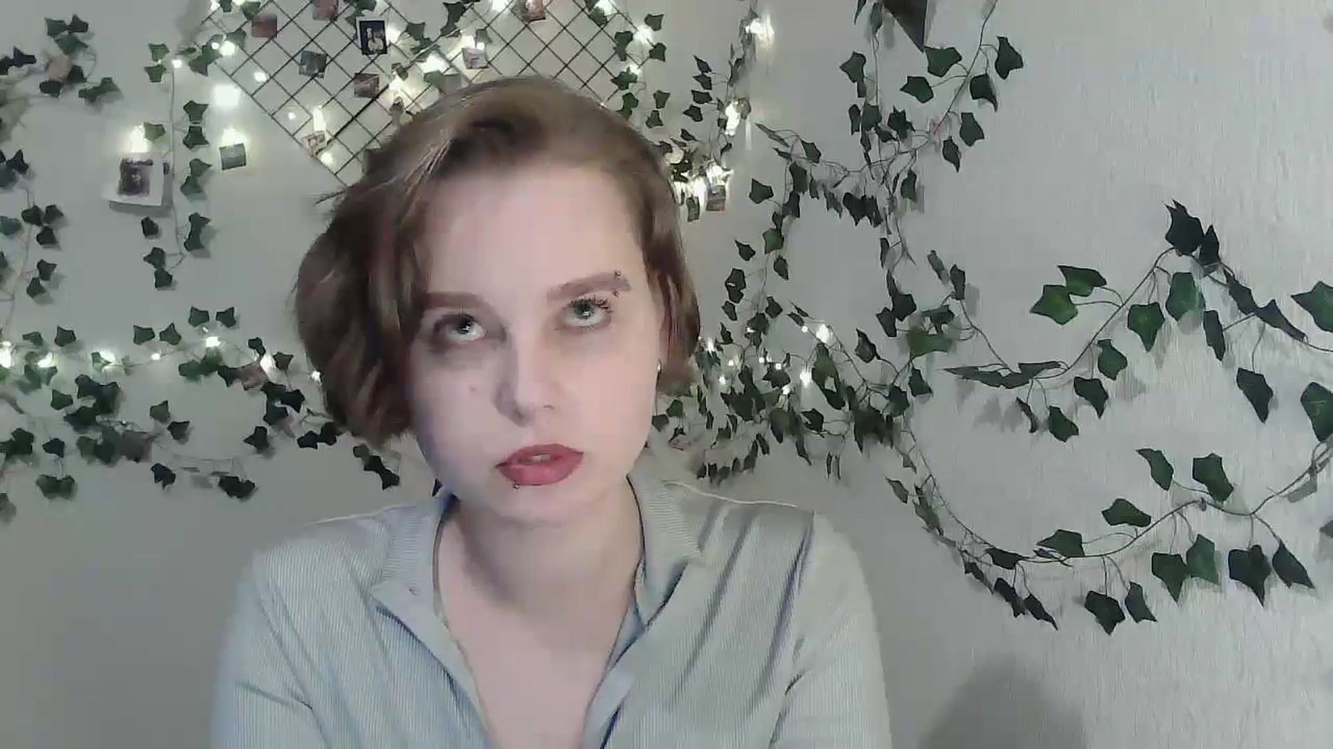 Gallery image thumbnail from New_Lina's myfreecams stream on, 04/17/2025, 20:59 image 15 of 20