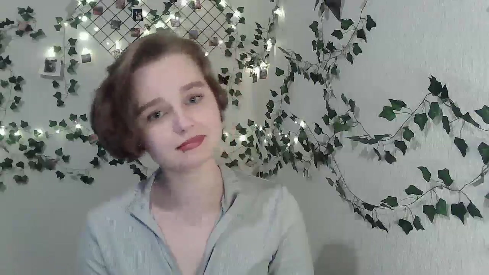 Gallery image thumbnail from New_Lina's myfreecams stream on, 04/17/2025, 20:59 image 17 of 20