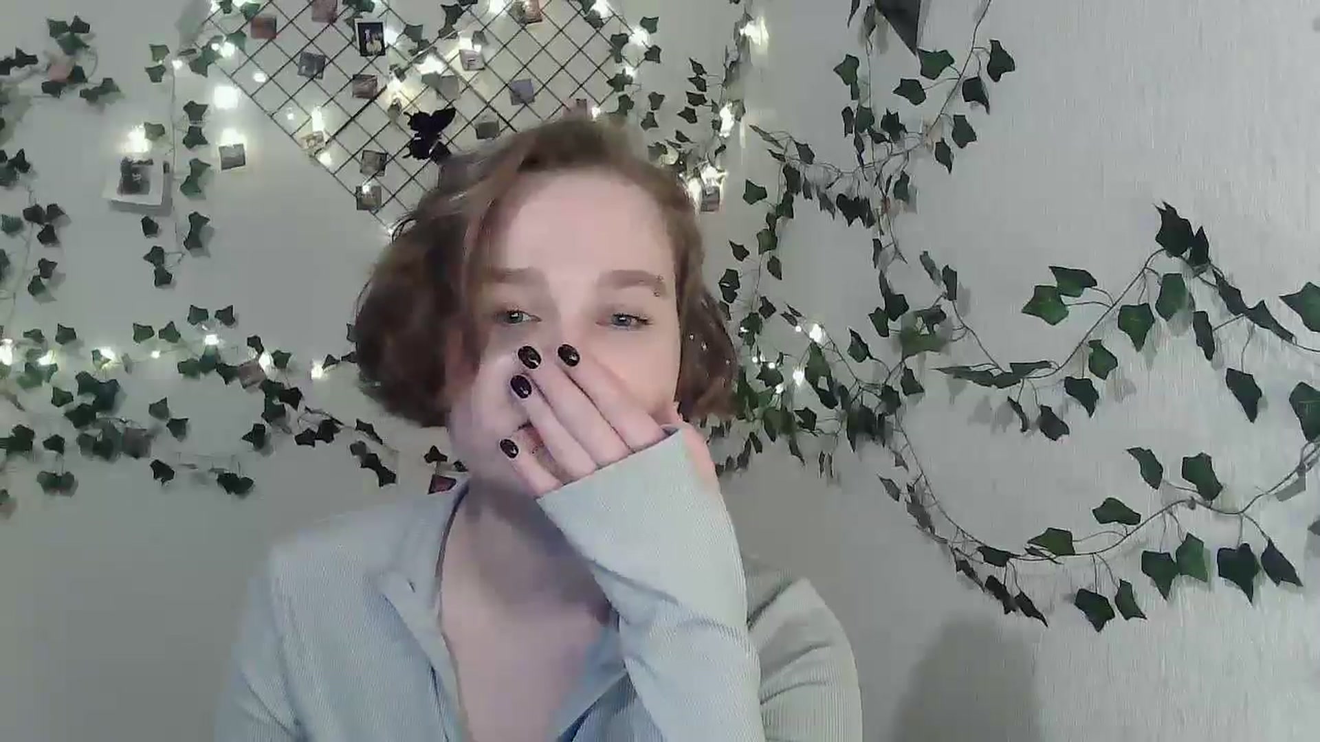 Gallery image thumbnail from New_Lina's myfreecams stream on, 04/17/2025, 20:59 image 12 of 20