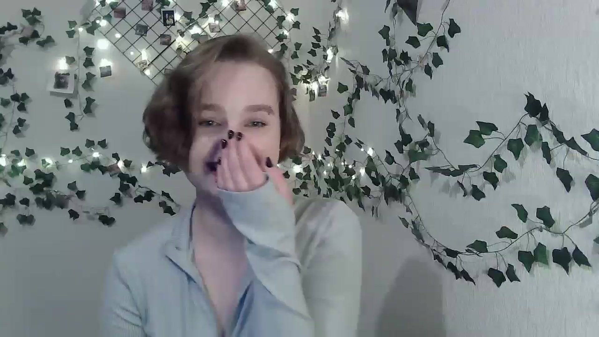 Gallery image thumbnail from New_Lina's myfreecams stream on, 04/17/2025, 20:59 image 1 of 20