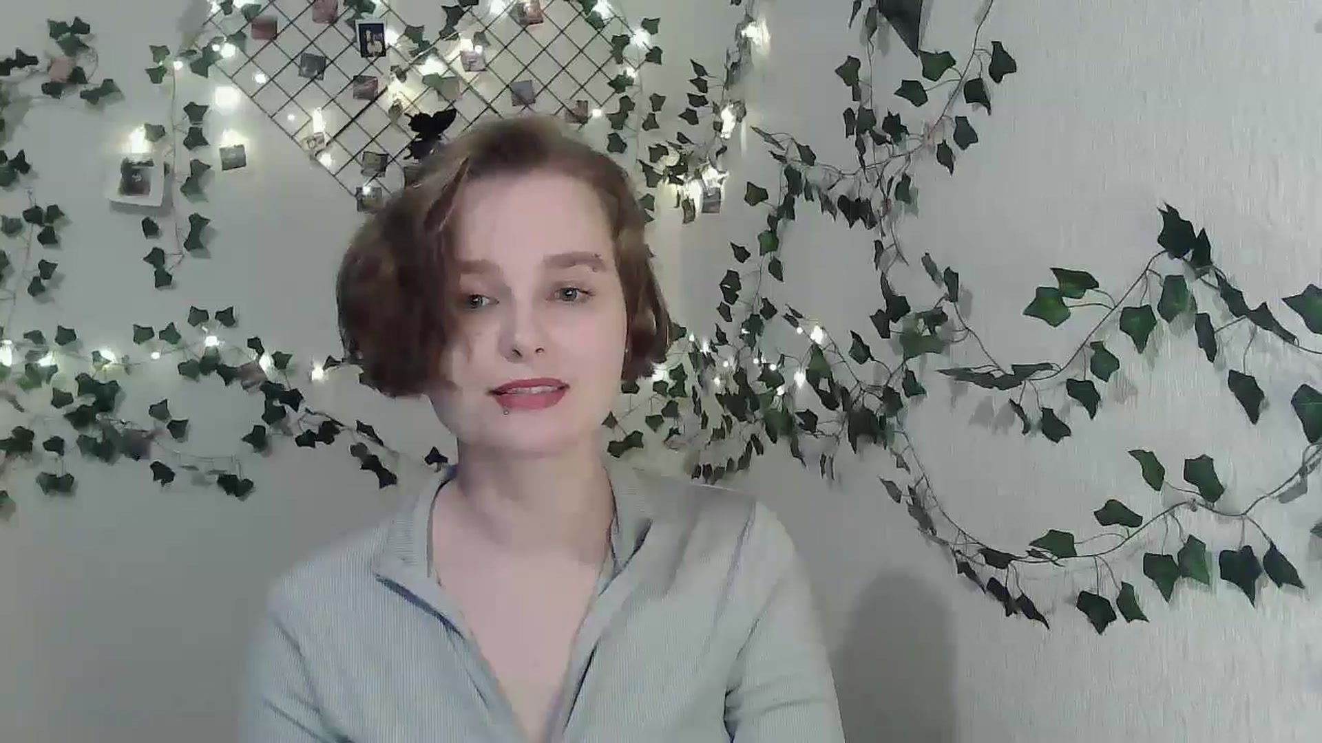 Gallery image thumbnail from New_Lina's myfreecams stream on, 04/17/2025, 20:59 image 19 of 20