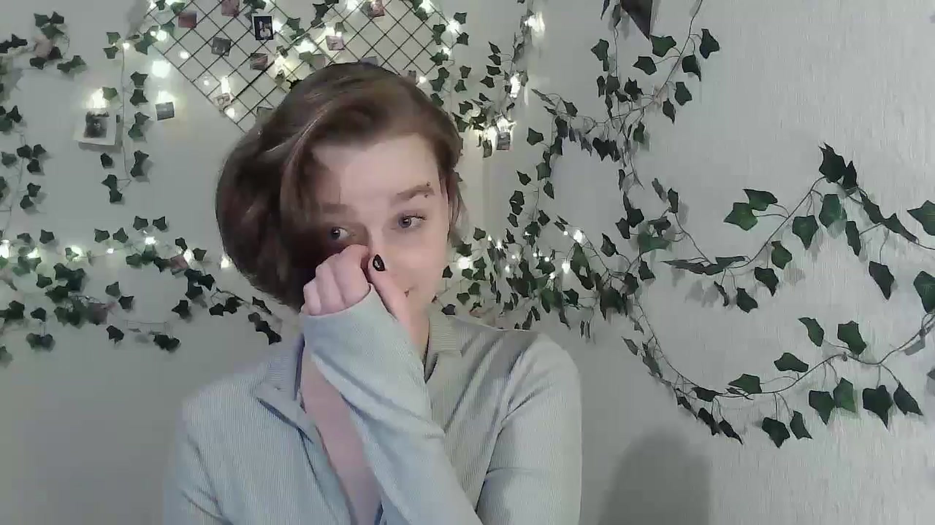 Gallery image thumbnail from New_Lina's myfreecams stream on, 04/17/2025, 20:59 image 13 of 20