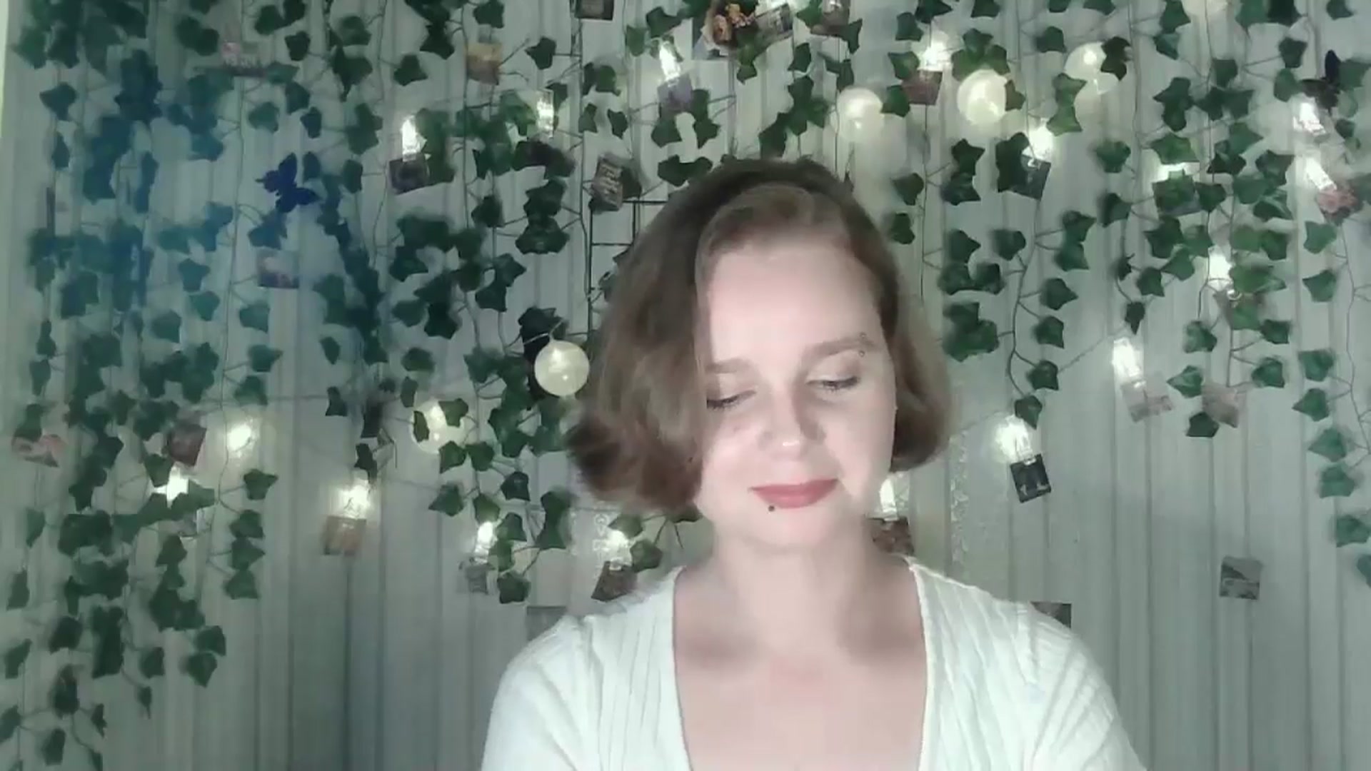 Gallery image thumbnail from New_Lina's myfreecams stream on, 06/29/2025, 18:20 image 19 of 20