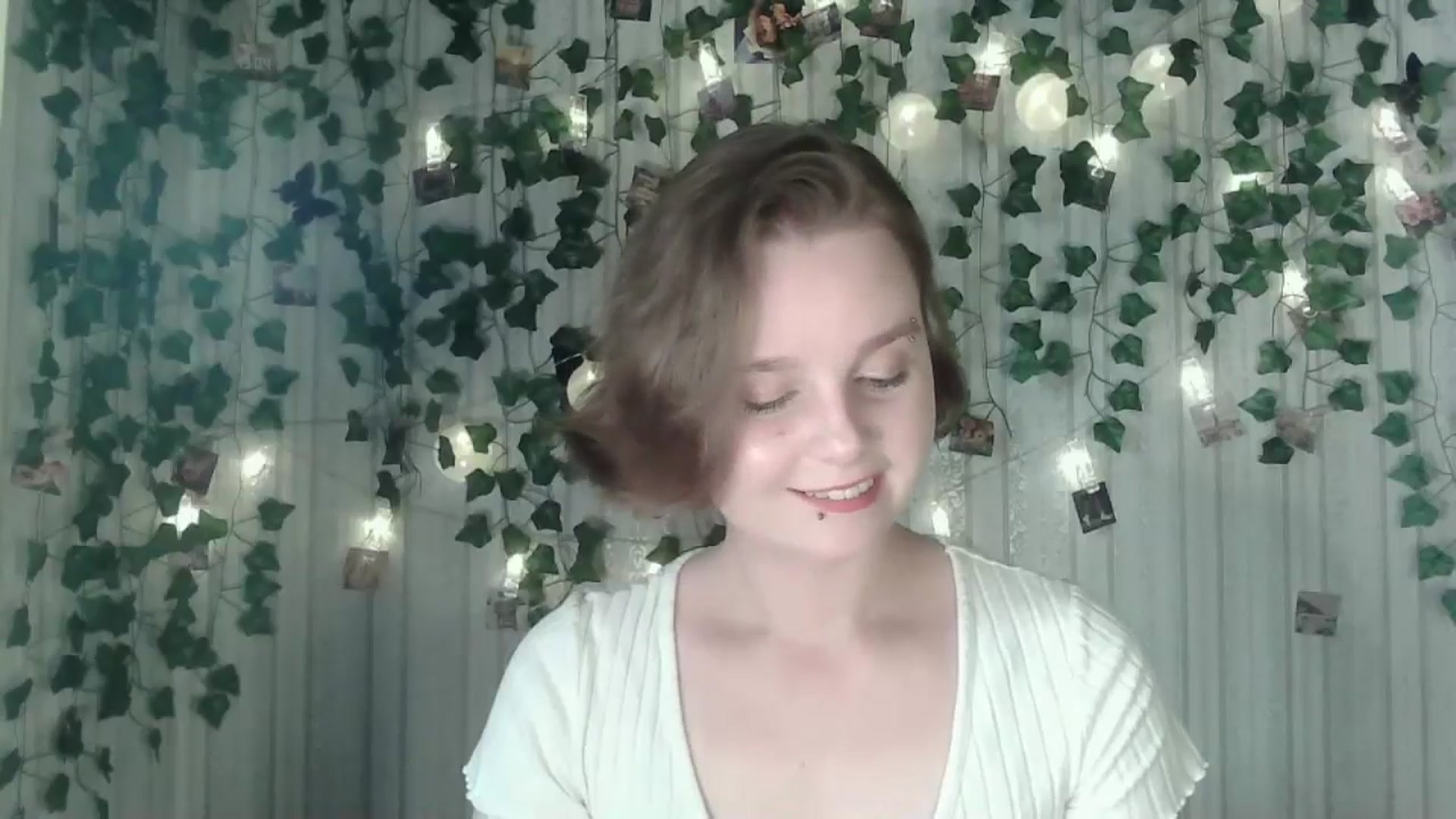 Gallery image thumbnail from New_Lina's myfreecams stream on, 06/29/2025, 18:20 image 2 of 20