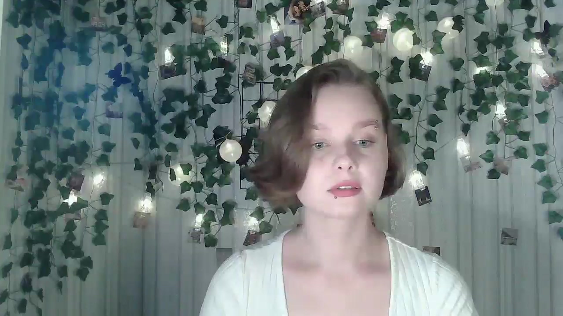 Gallery image thumbnail from New_Lina's myfreecams stream on, 06/29/2025, 18:20 image 8 of 20