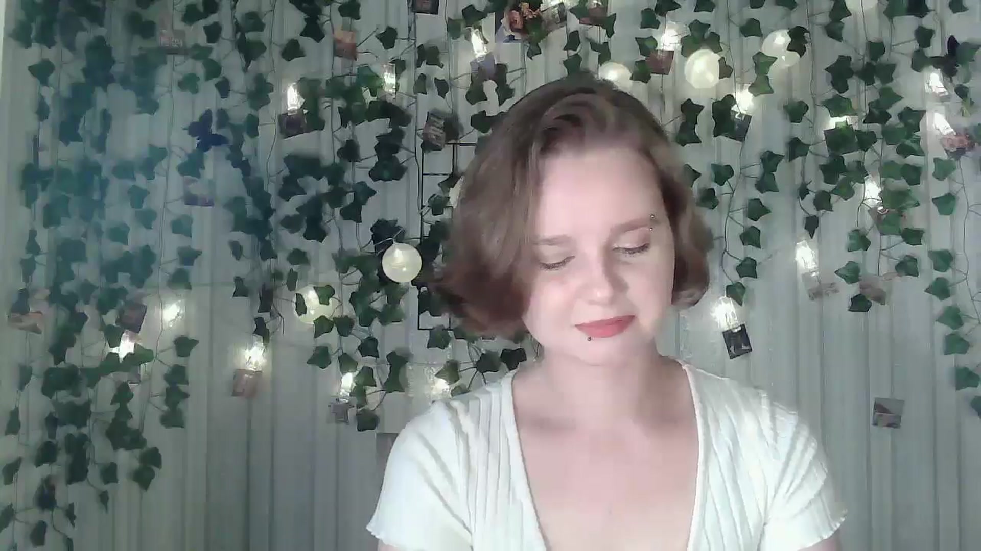 Gallery image thumbnail from New_Lina's myfreecams stream on, 06/29/2025, 18:20 image 3 of 20