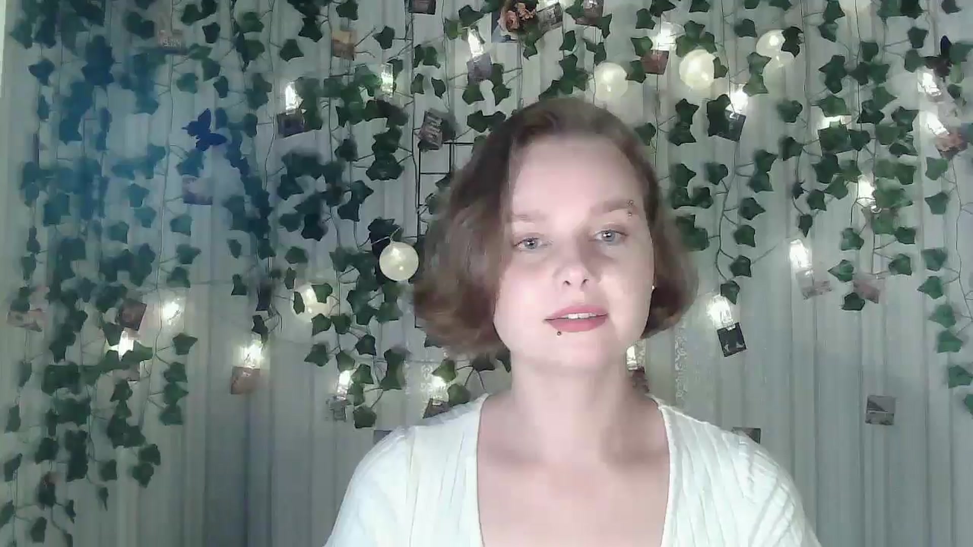 Gallery image thumbnail from New_Lina's myfreecams stream on, 06/29/2025, 18:20 image 17 of 20