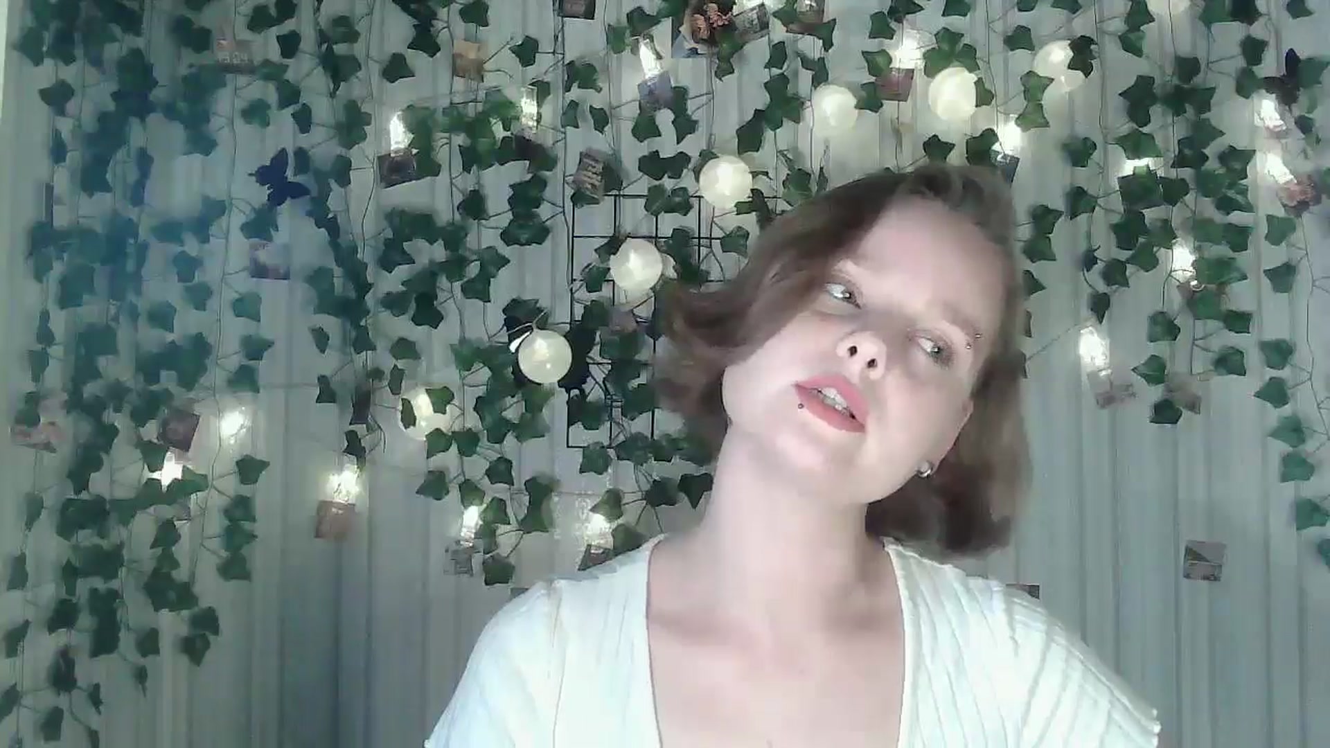 Gallery image thumbnail from New_Lina's myfreecams stream on, 06/29/2025, 18:20 image 9 of 20
